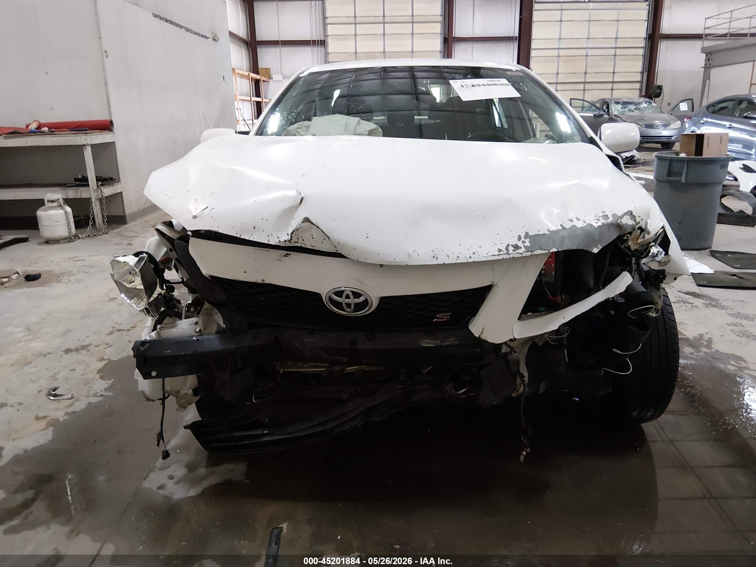 2010 Toyota Corolla S White vin: 1NXBU4EE0AZ289749