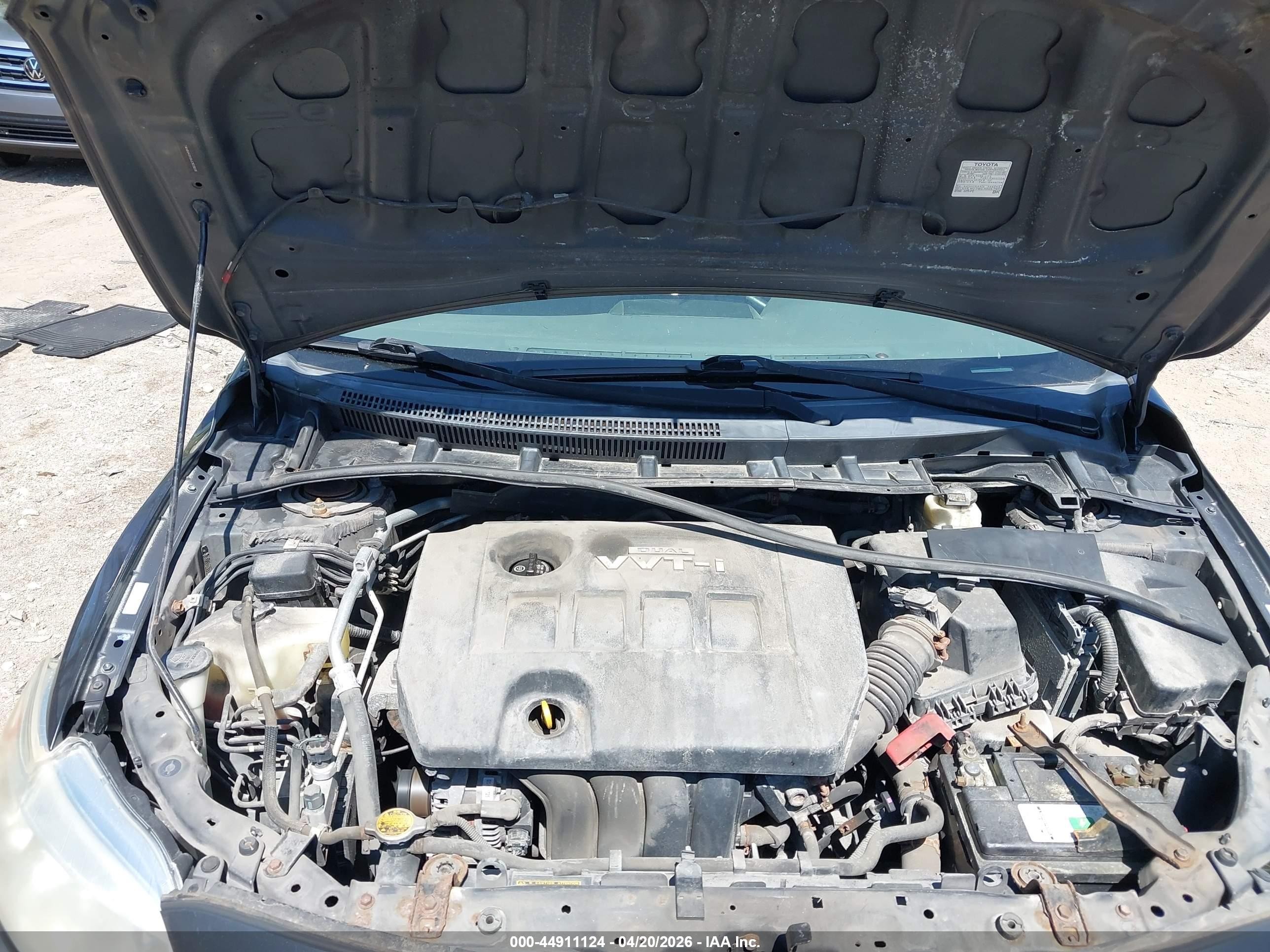 2010 Toyota Corolla Le Gray vin: 1NXBU4EE0AZ303858