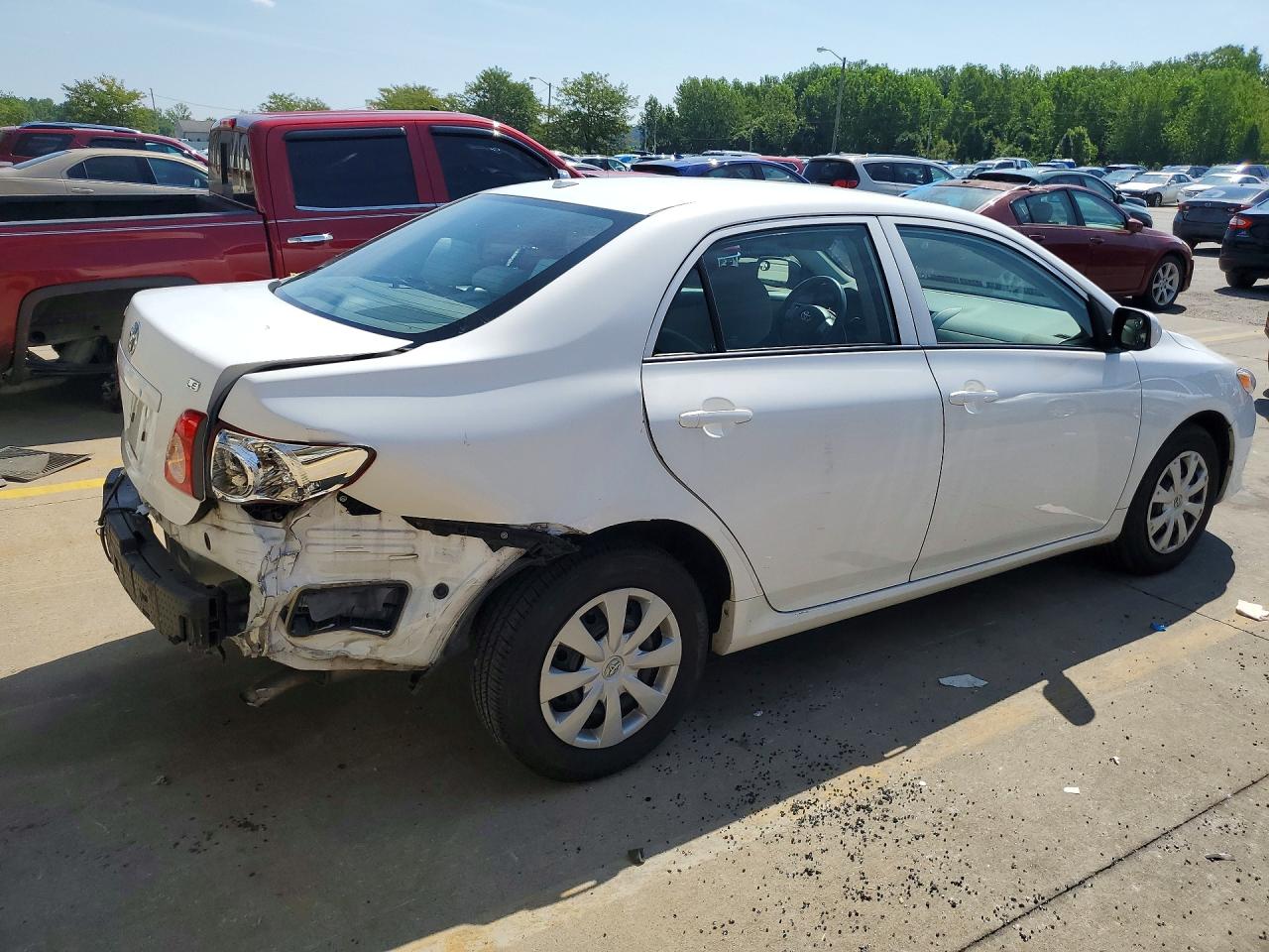2010 Toyota Corolla Le White vin: 1NXBU4EE0AZ309742