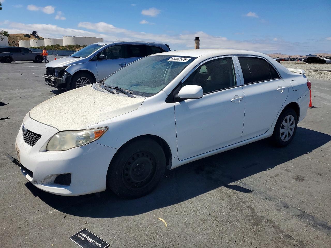 2010 Toyota Corolla Le White vin: 1NXBU4EE0AZ319154