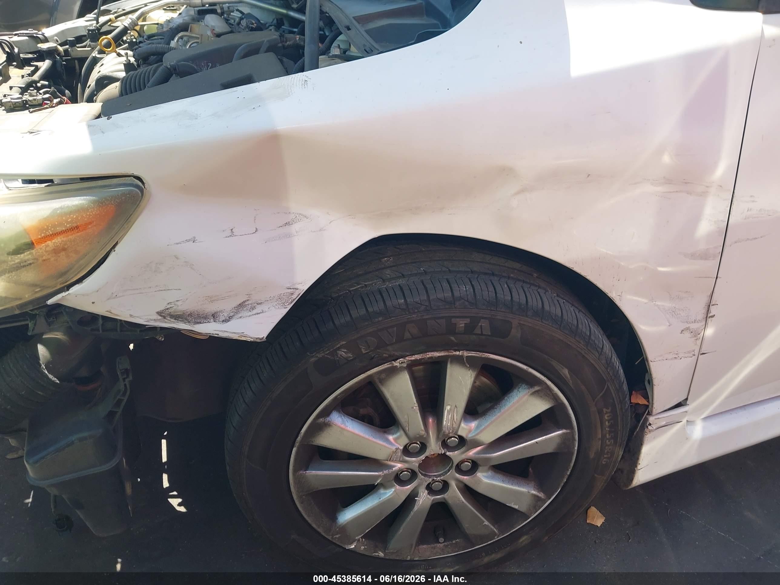 2010 Toyota Corolla S White vin: 1NXBU4EE0AZ325844
