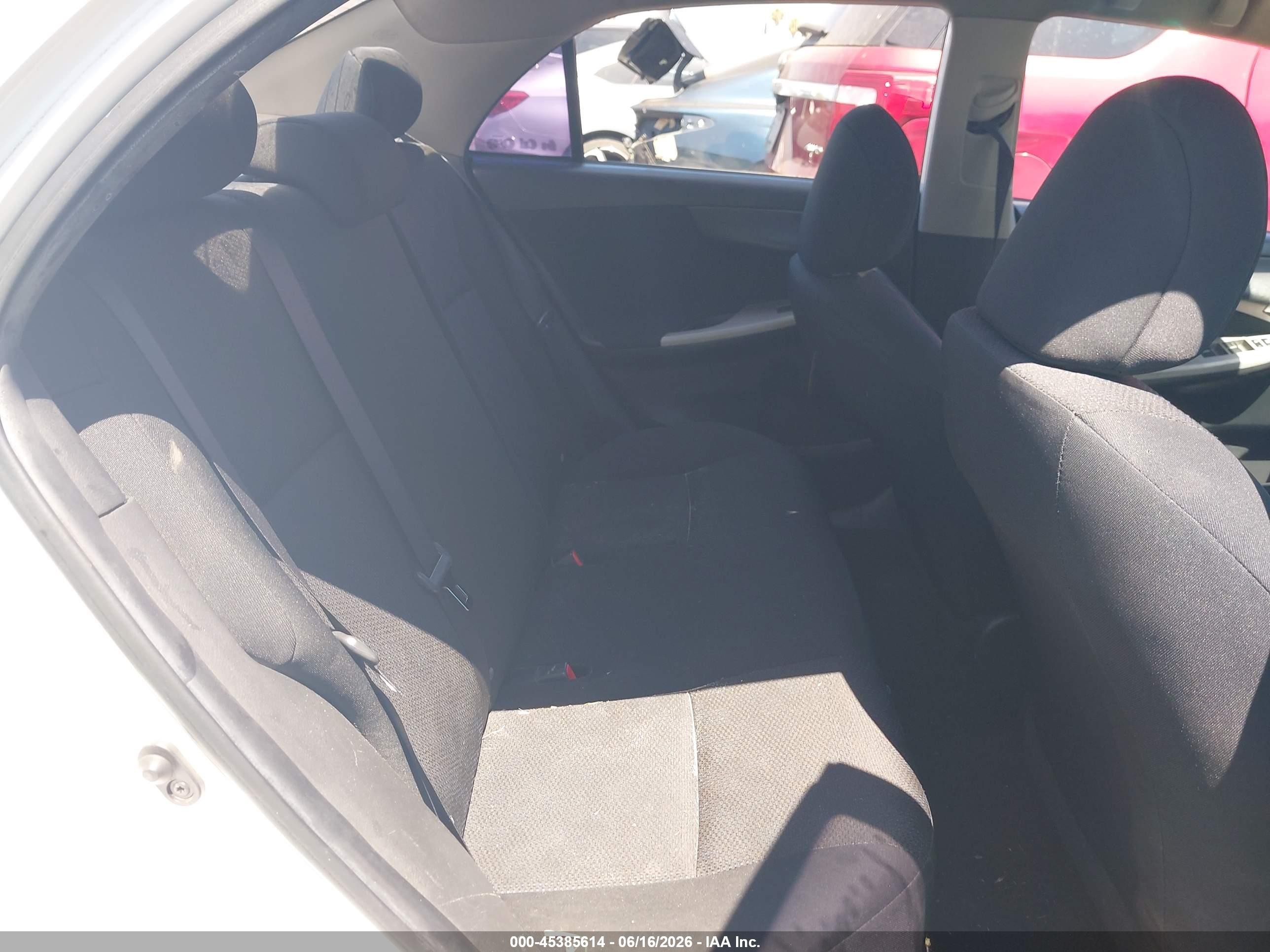 2010 Toyota Corolla S White vin: 1NXBU4EE0AZ325844