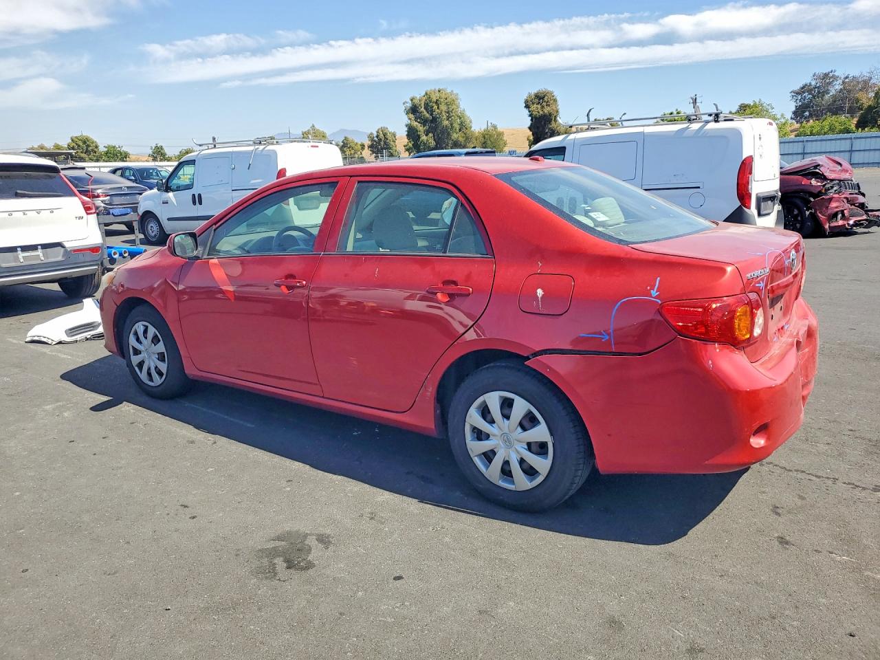 2010 Toyota Corolla Le Red vin: 1NXBU4EE0AZ349707