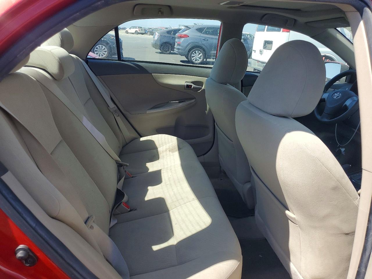 2010 Toyota Corolla Le Red vin: 1NXBU4EE0AZ349707