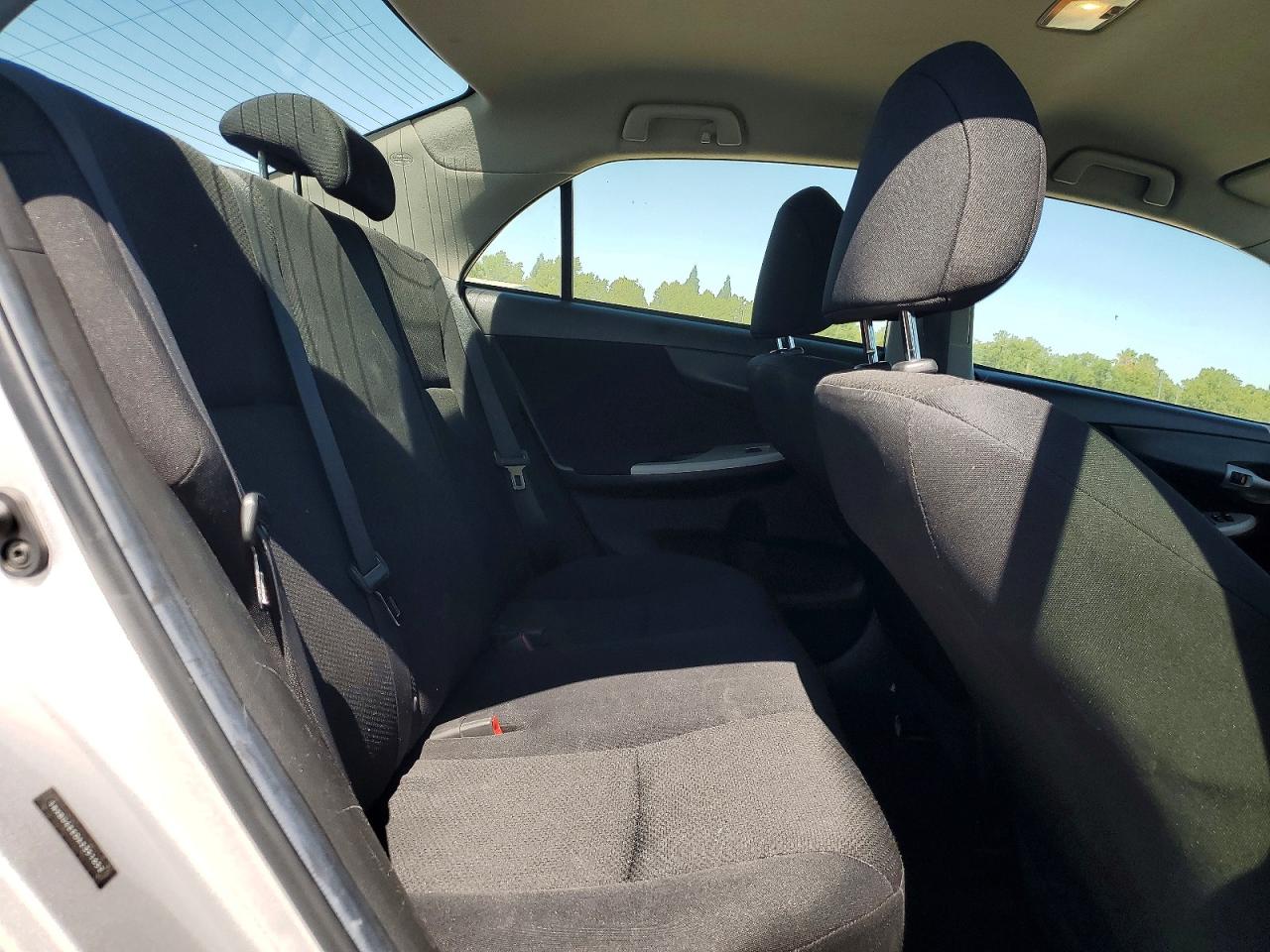 2010 Toyota Corolla S Silver vin: 1NXBU4EE0AZ351652