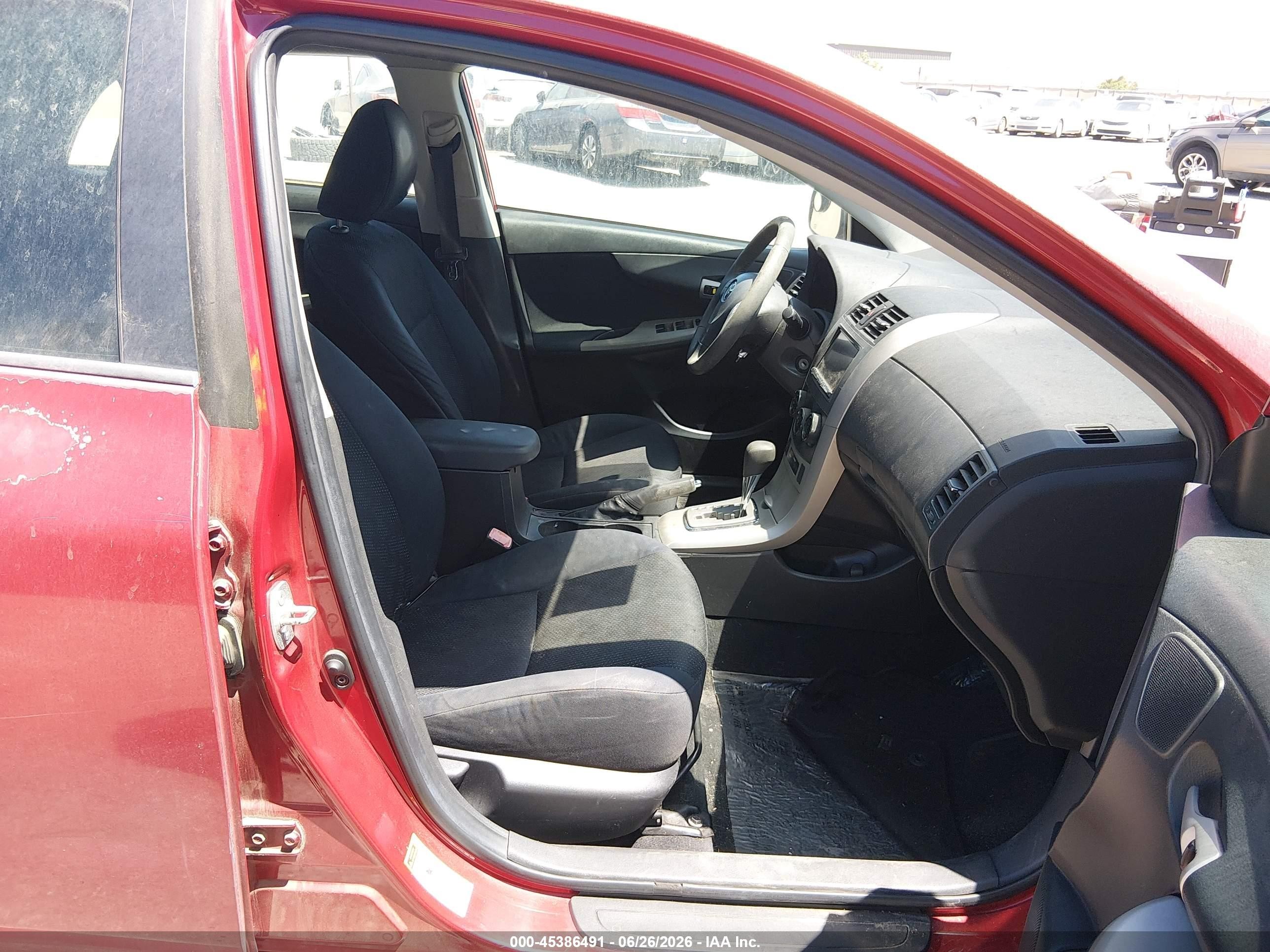 2010 Toyota Corolla S Красный vin: 1NXBU4EE1AZ169734