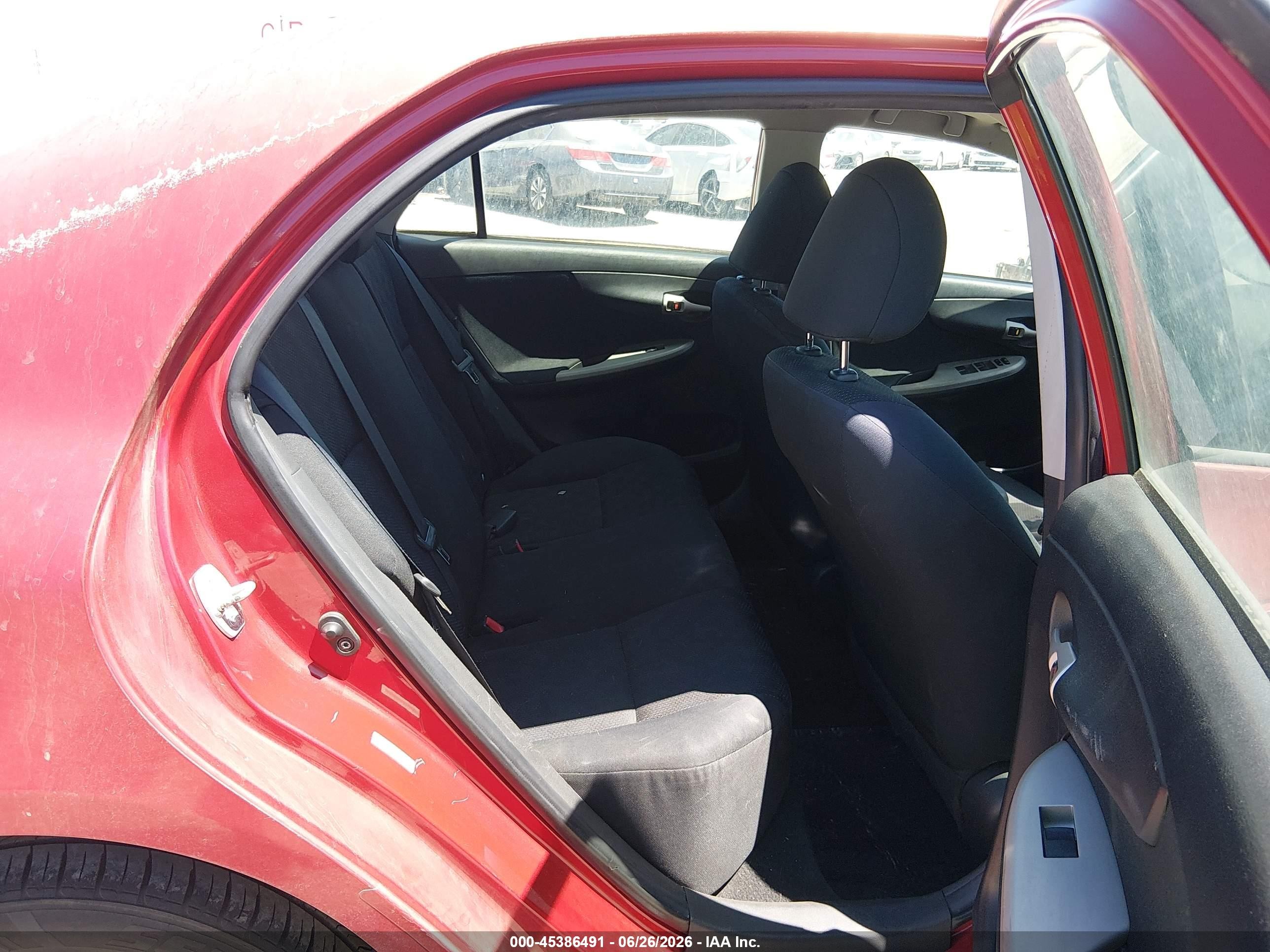 2010 Toyota Corolla S Красный vin: 1NXBU4EE1AZ169734