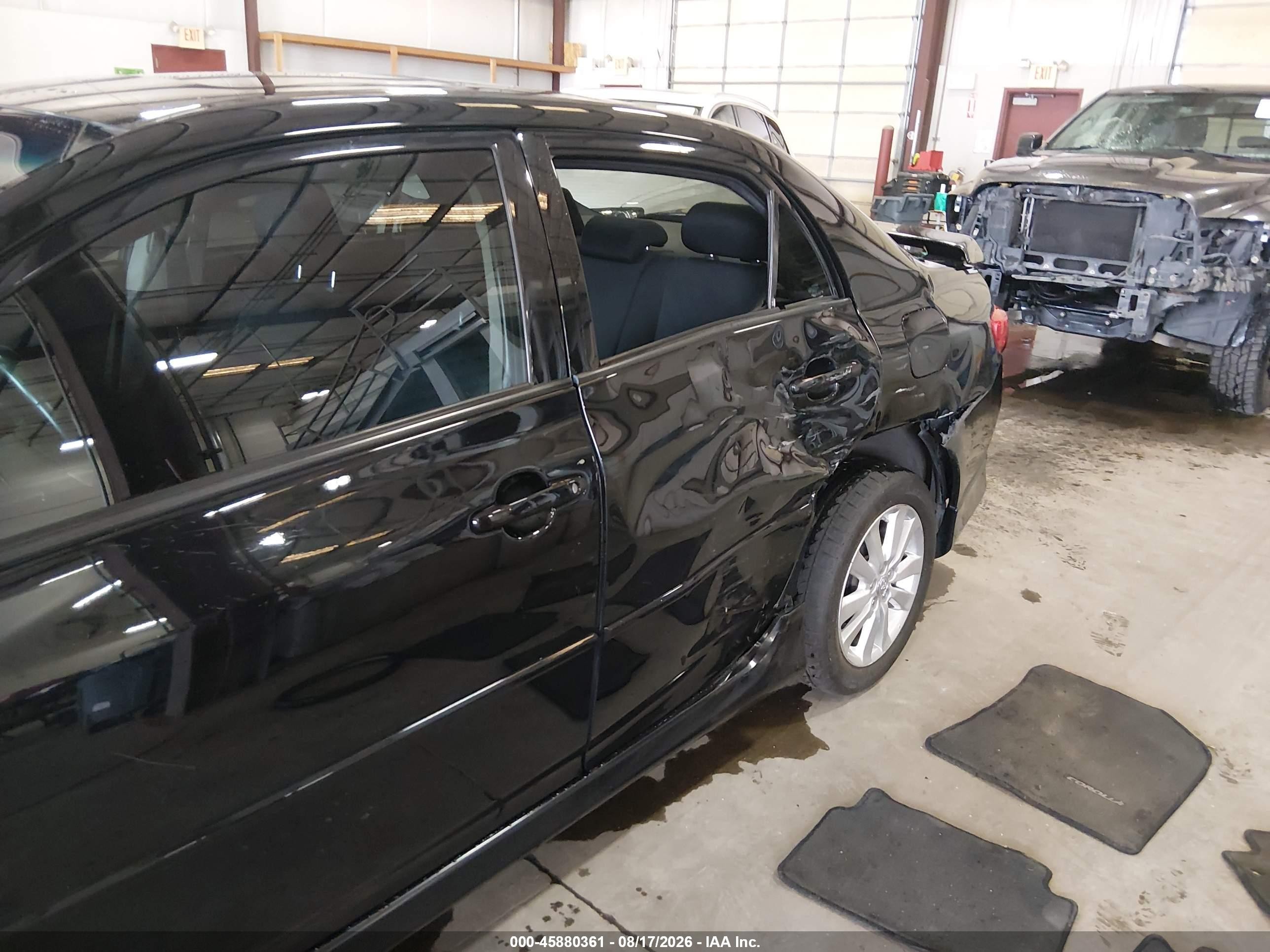 2010 Toyota Corolla S Черный vin: 1NXBU4EE1AZ170558