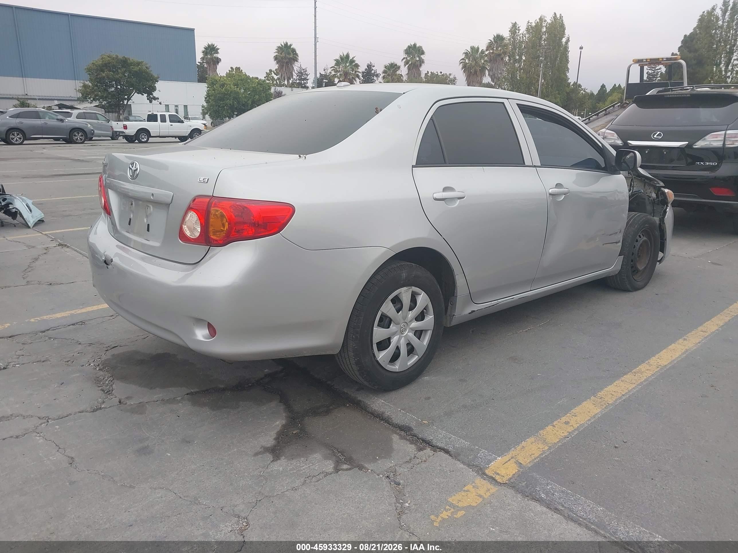 2010 Toyota Corolla Le Silver vin: 1NXBU4EE1AZ175033