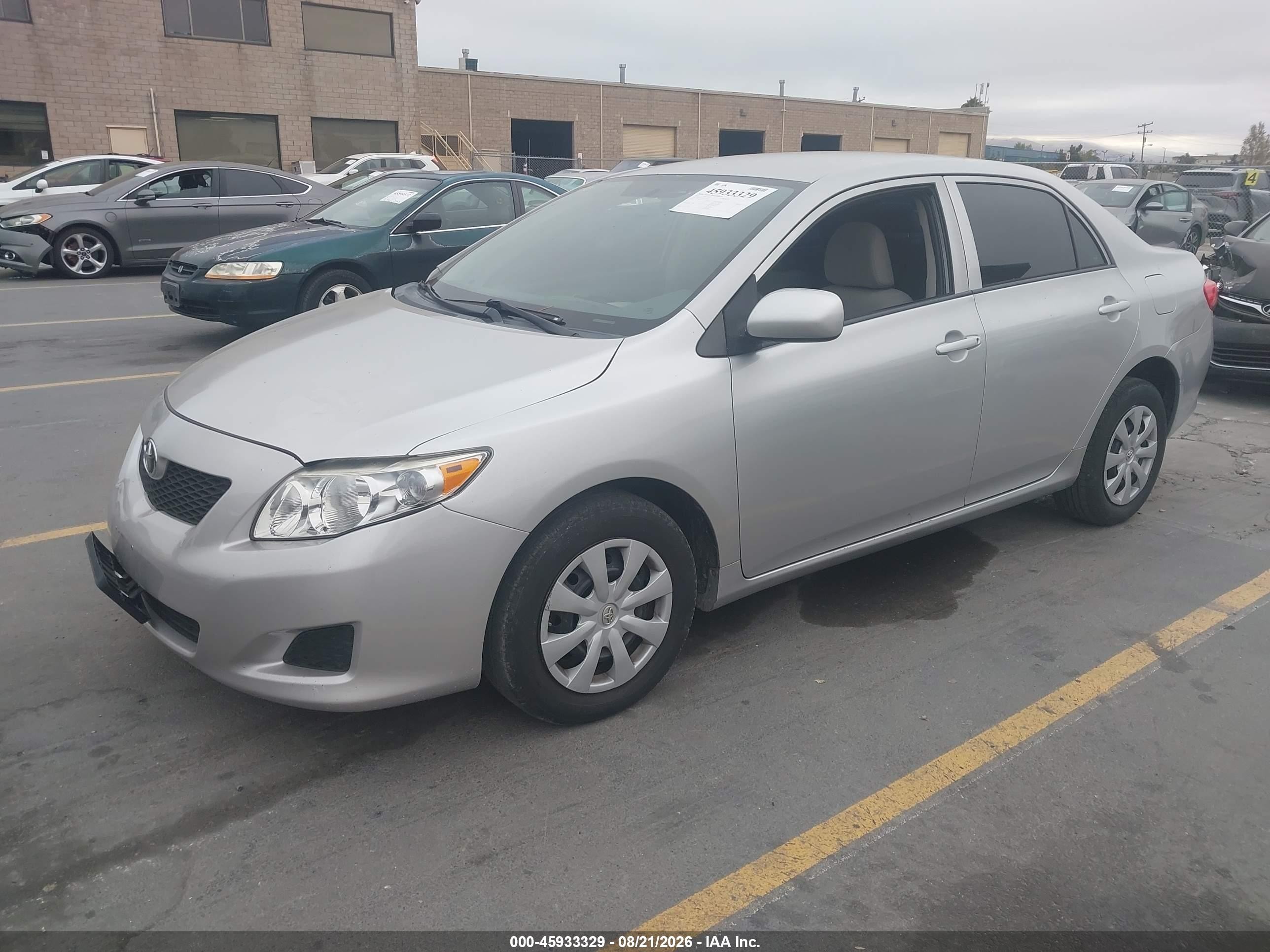 2010 Toyota Corolla Le Silver vin: 1NXBU4EE1AZ175033