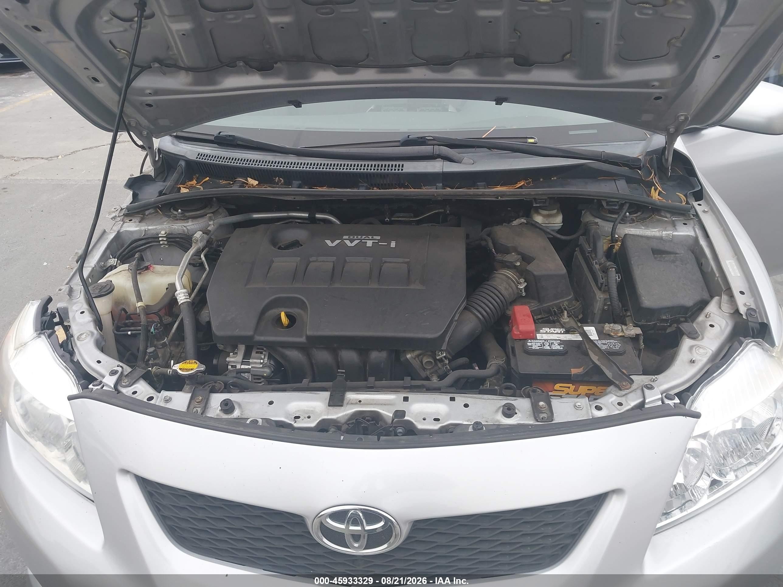 2010 Toyota Corolla Le Silver vin: 1NXBU4EE1AZ175033