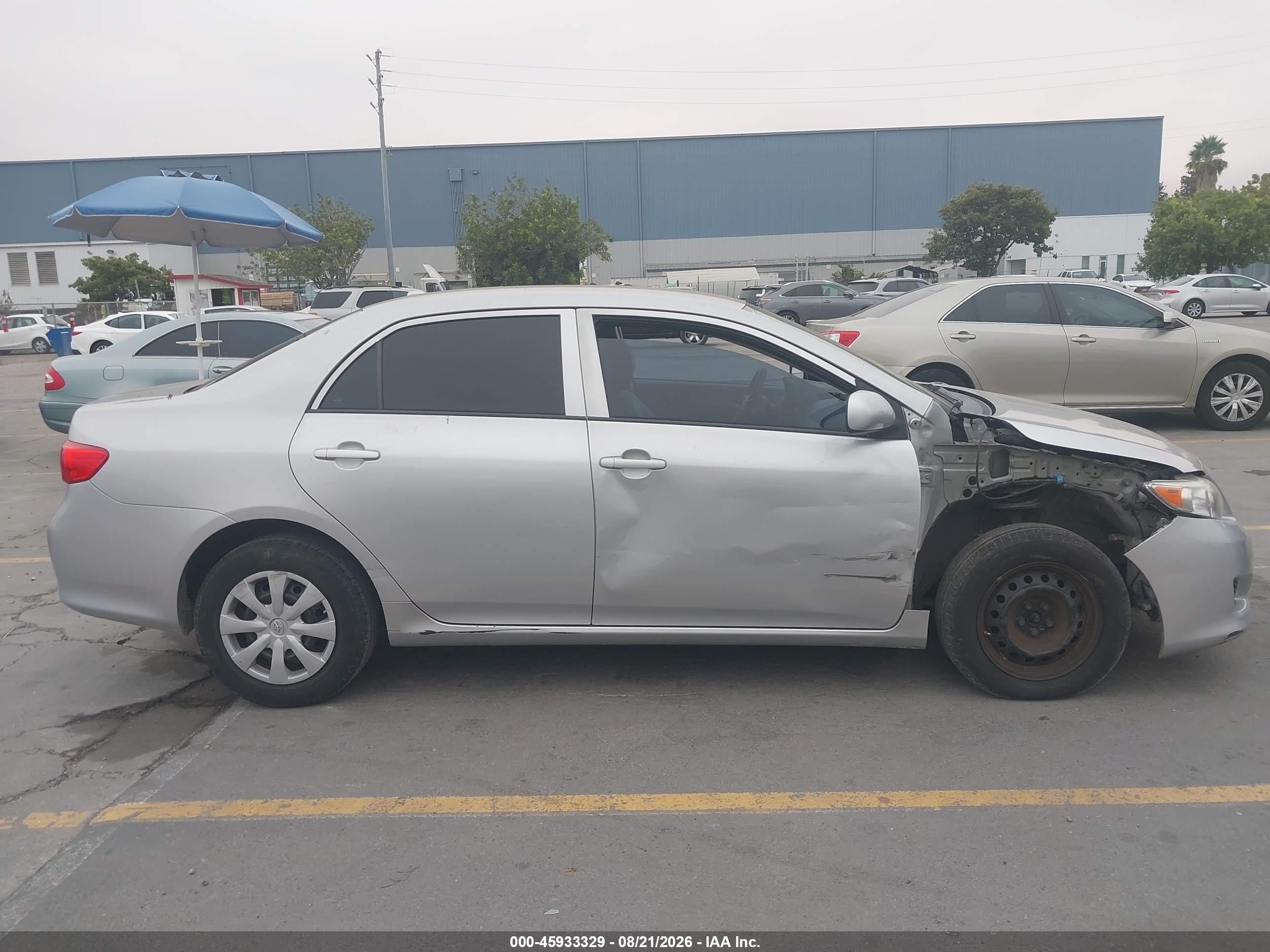 2010 Toyota Corolla Le Silver vin: 1NXBU4EE1AZ175033