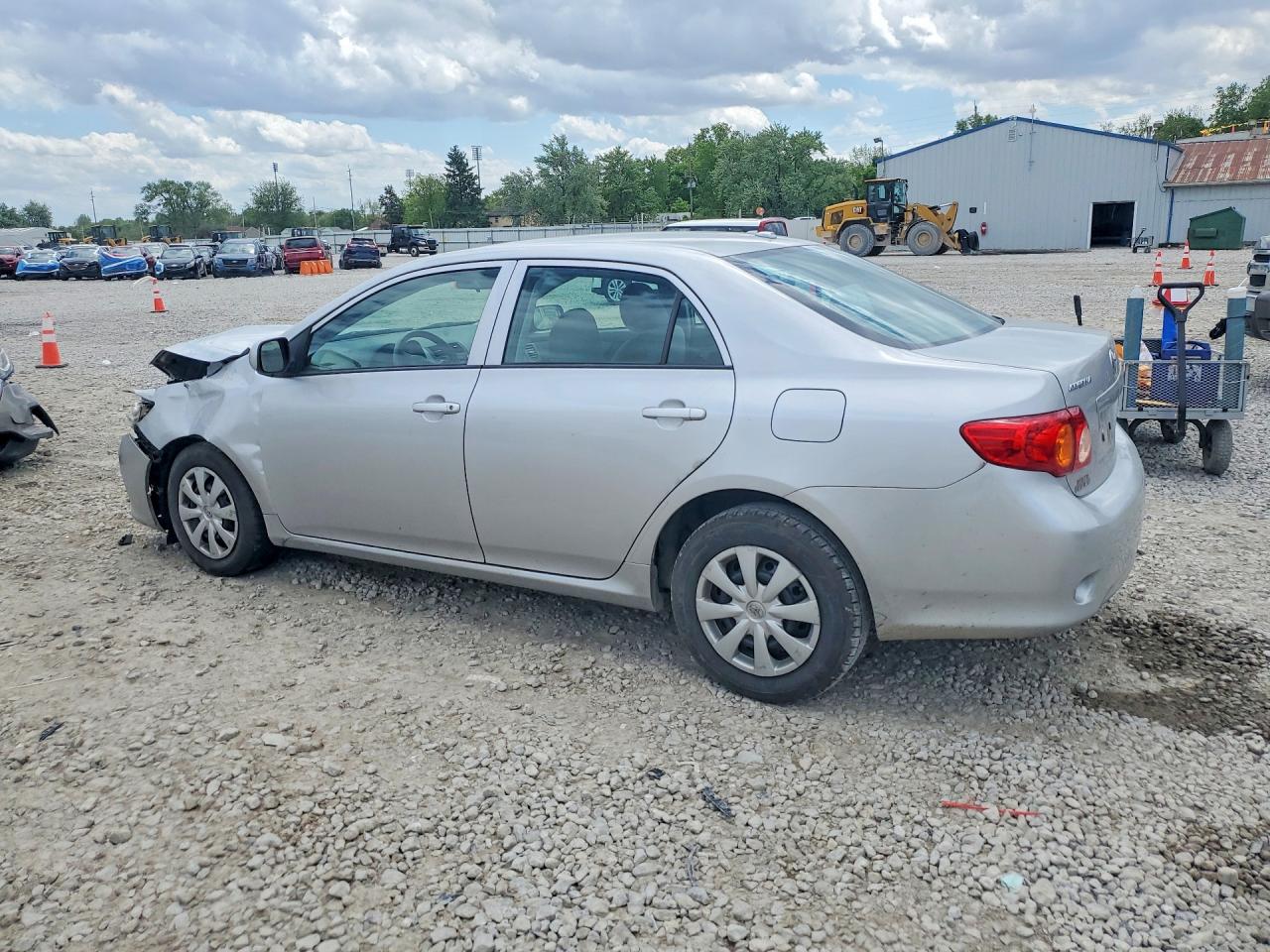 2010 Toyota Corolla Le Silver vin: 1NXBU4EE1AZ180961