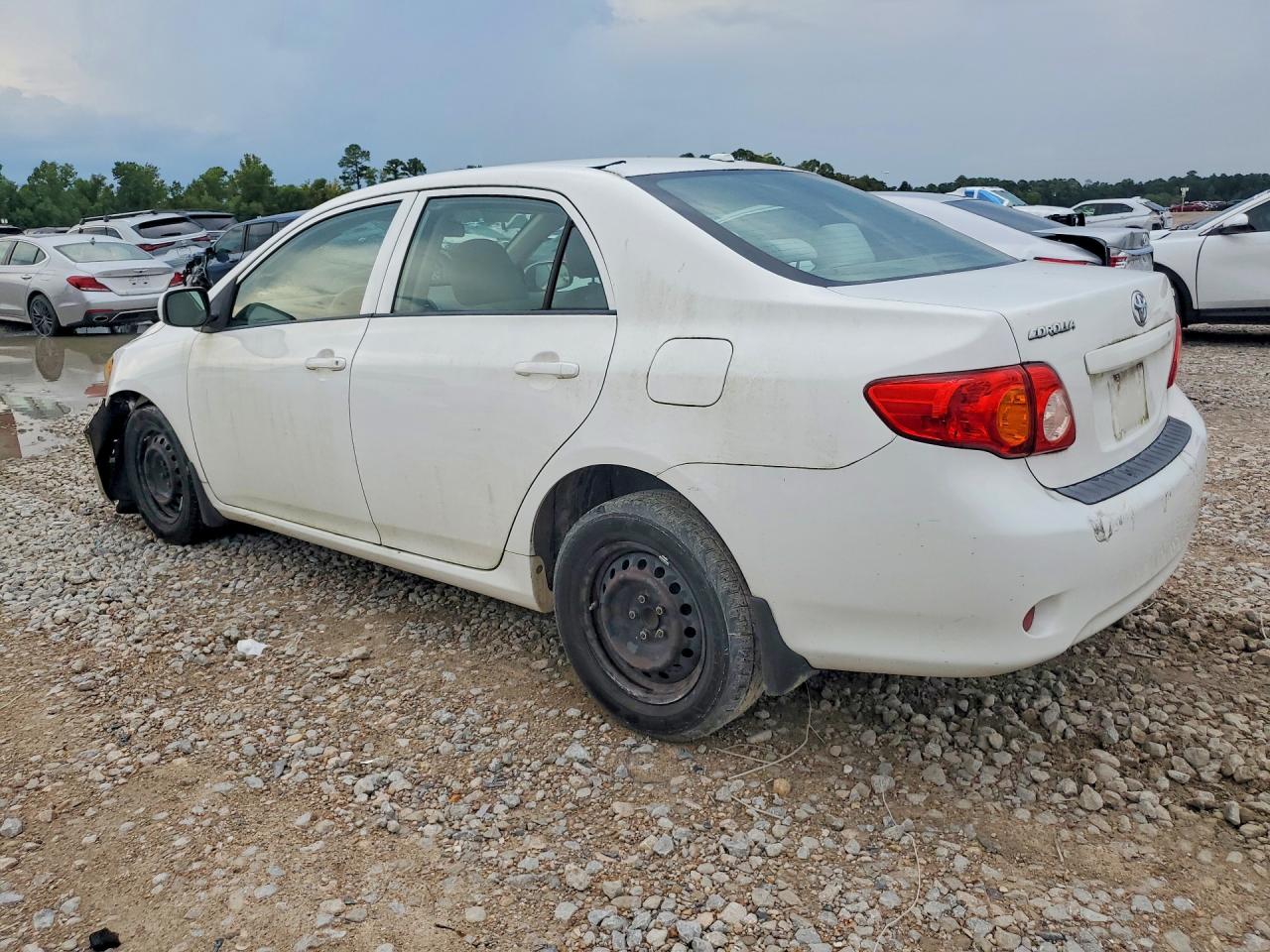 2010 Toyota Corolla Le White vin: 1NXBU4EE1AZ190325