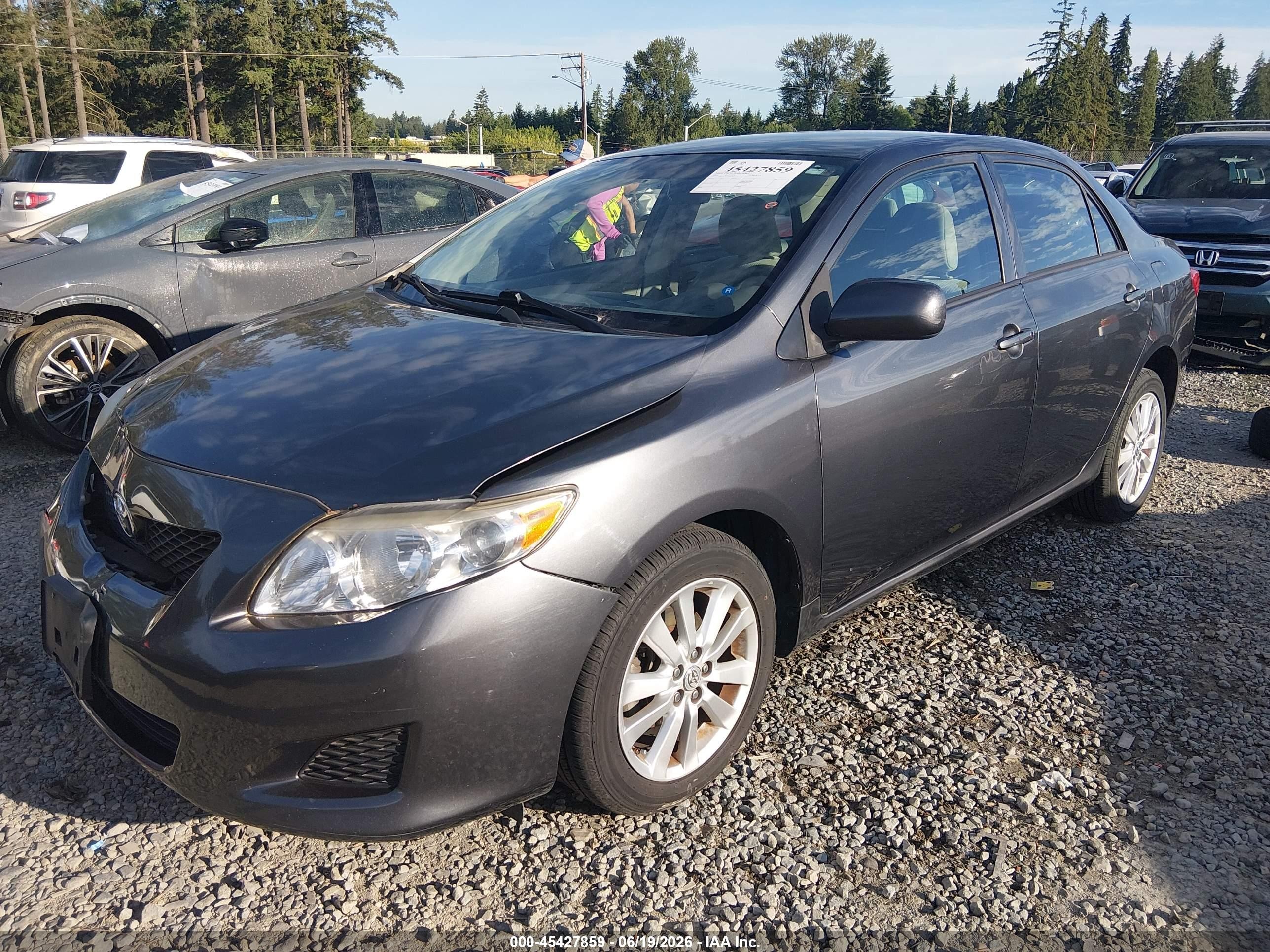 2010 Toyota Corolla Le Gray vin: 1NXBU4EE1AZ199395
