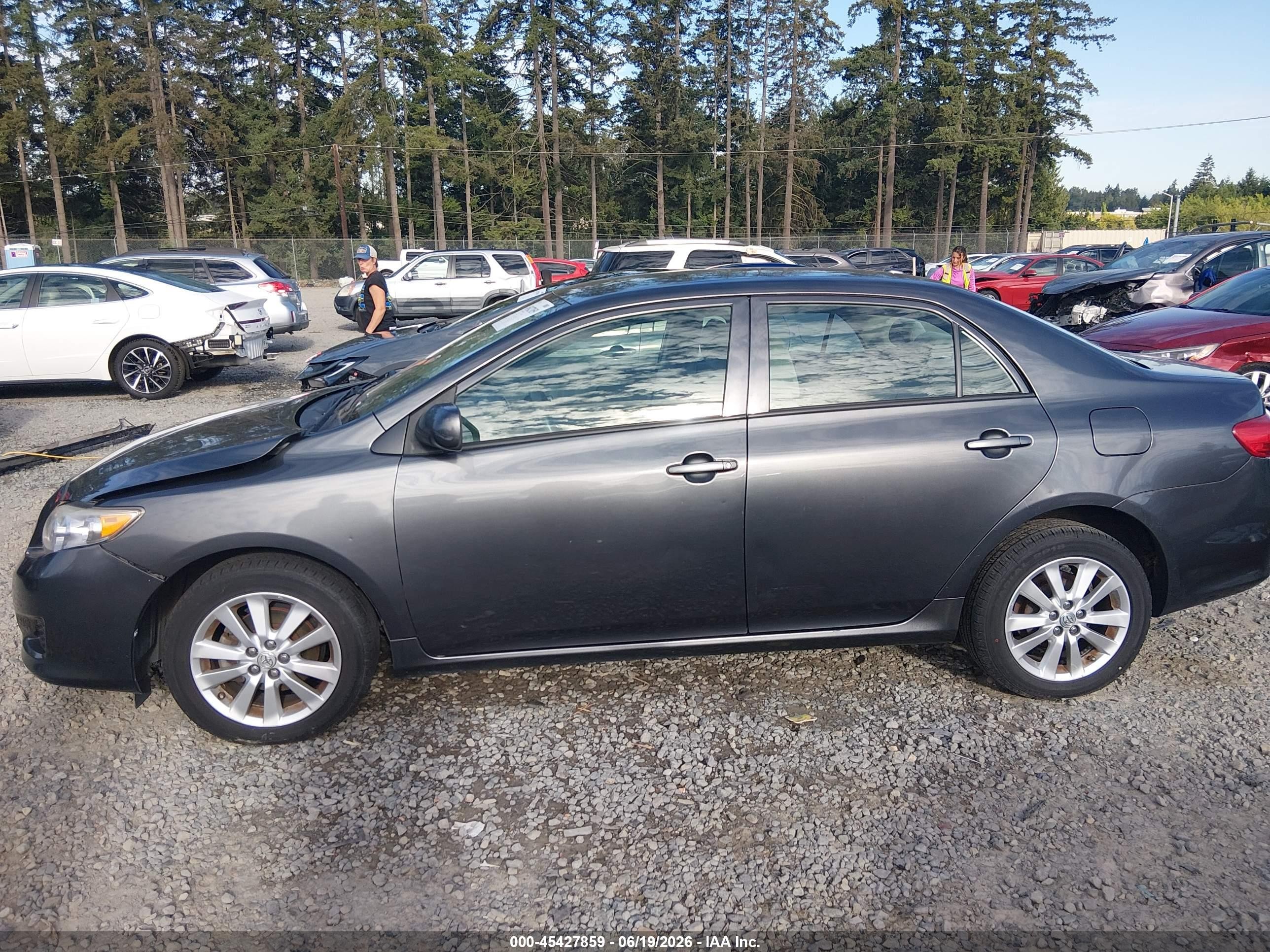 2010 Toyota Corolla Le Gray vin: 1NXBU4EE1AZ199395