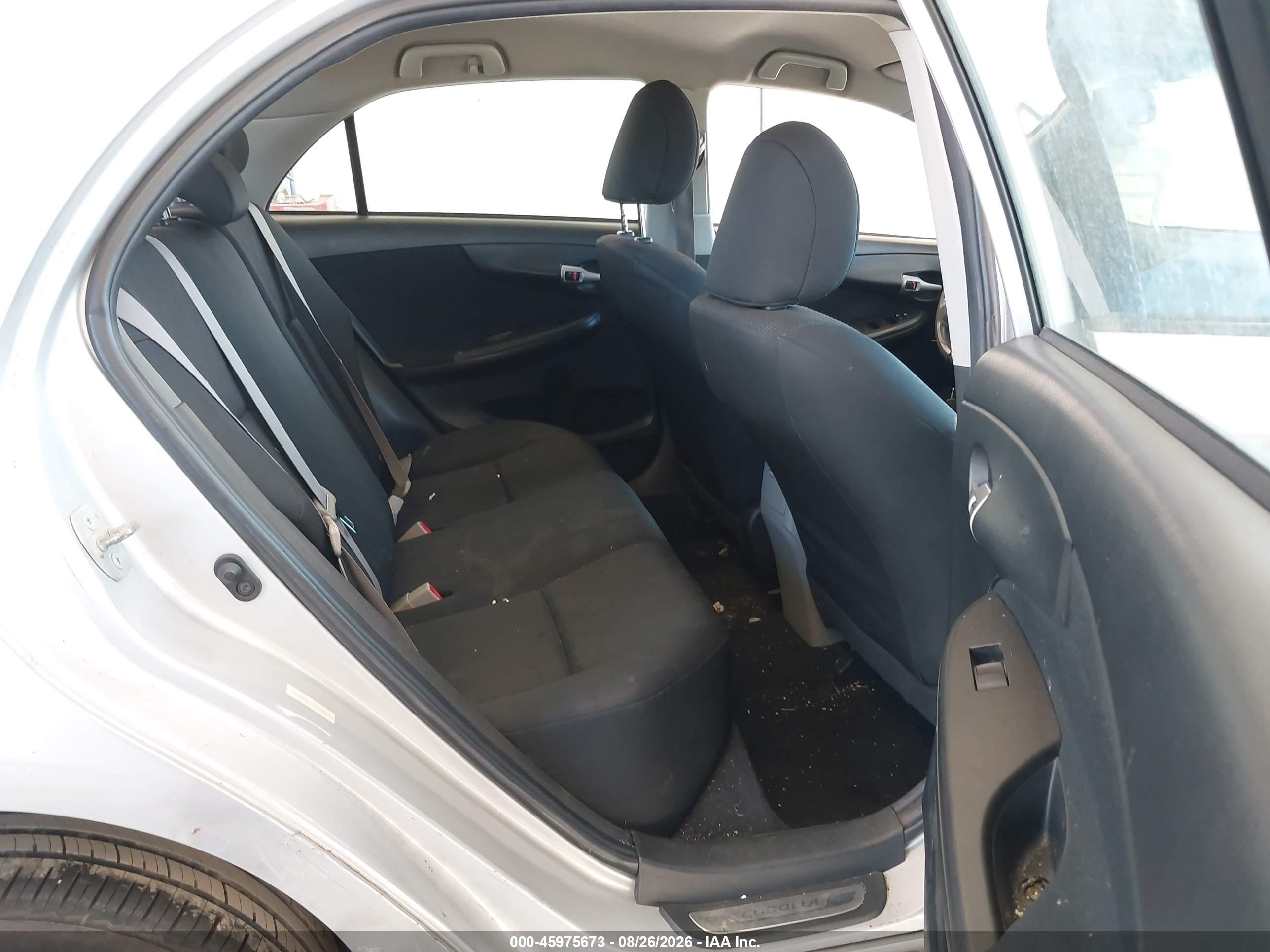 2010 Toyota Corolla Le Silver vin: 1NXBU4EE1AZ201906