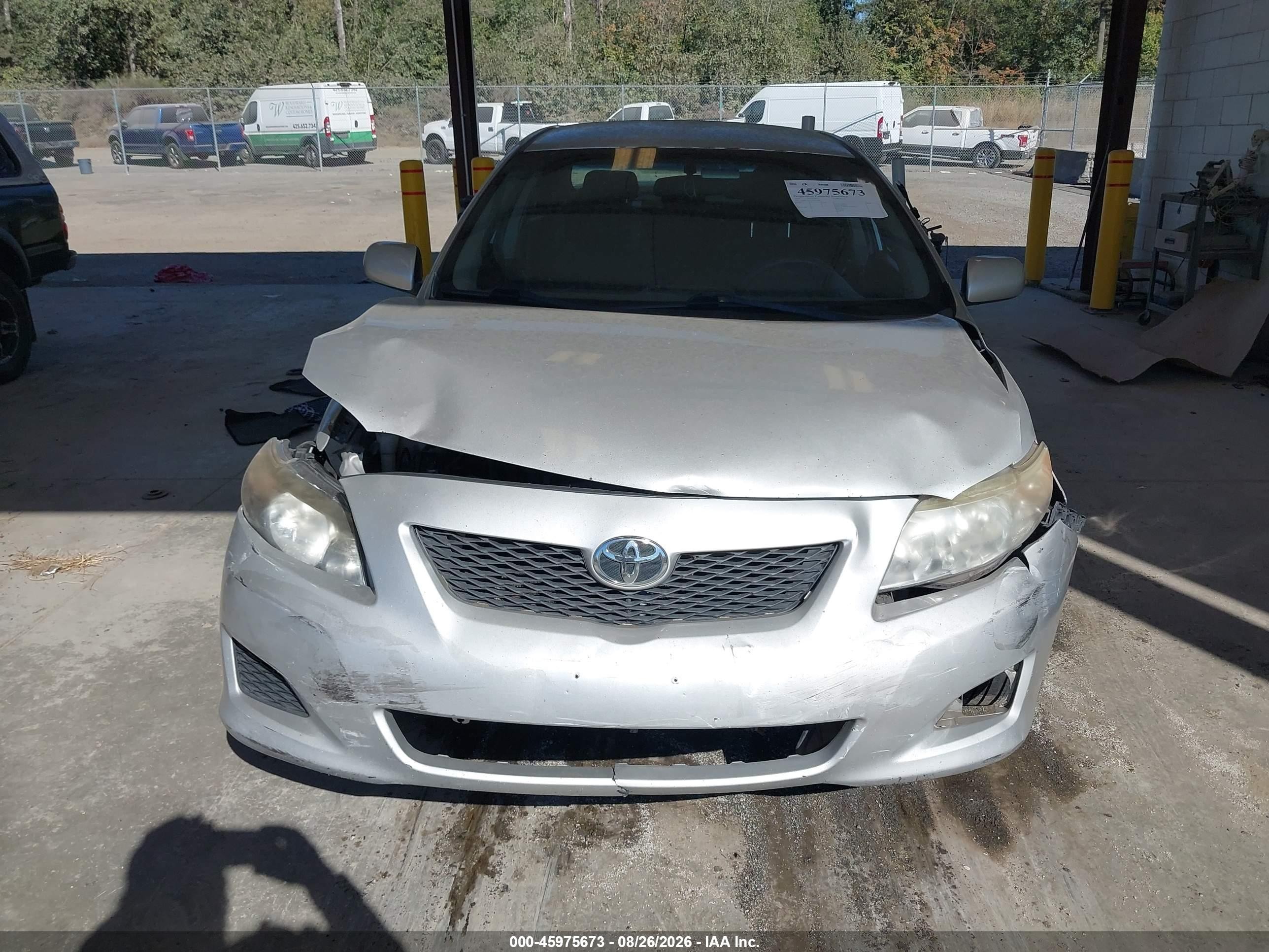 2010 Toyota Corolla Le Silver vin: 1NXBU4EE1AZ201906
