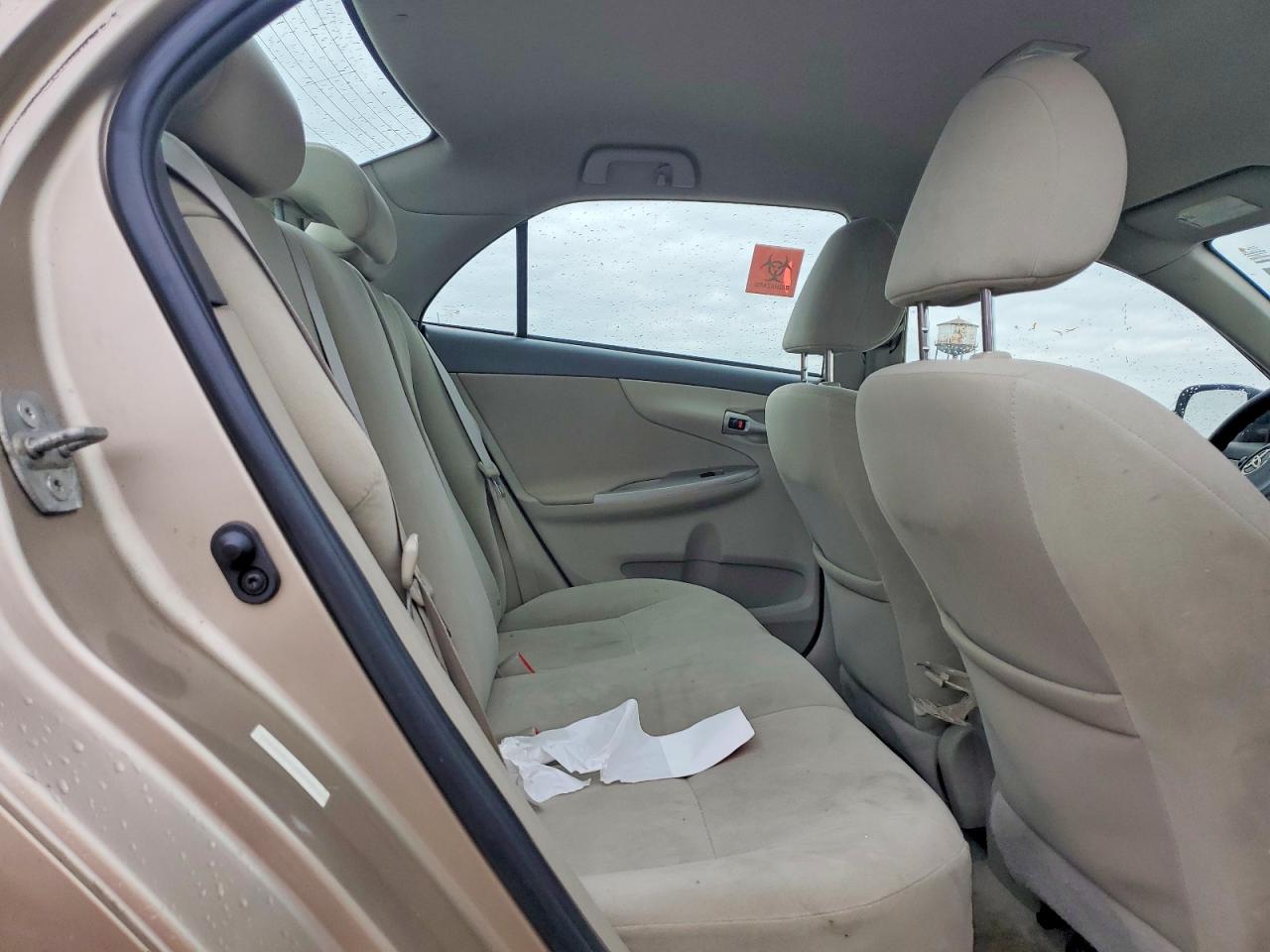 2010 Toyota Corolla Le Gold vin: 1NXBU4EE1AZ202330