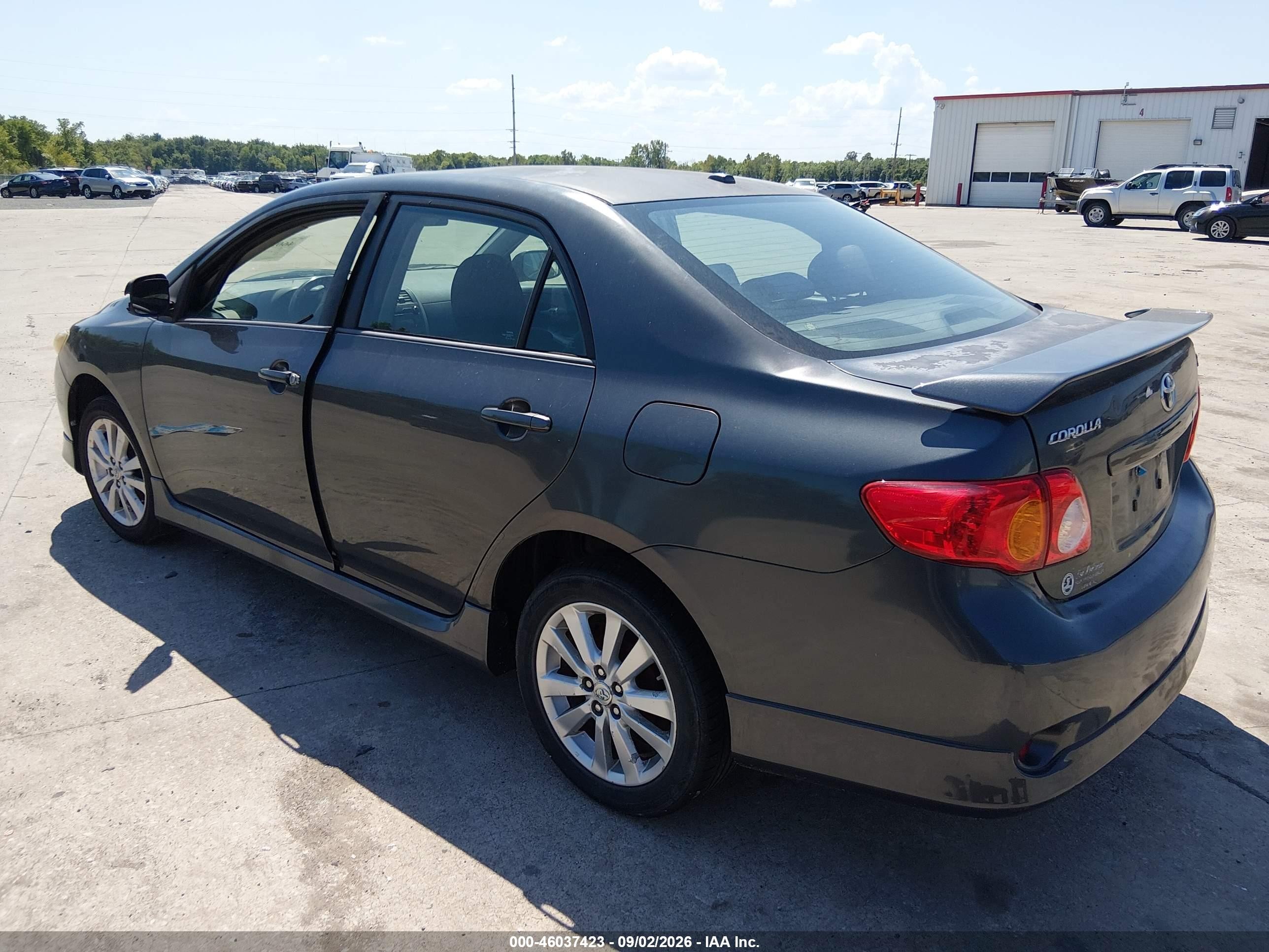 2010 Toyota Corolla S Beige vin: 1NXBU4EE1AZ212534