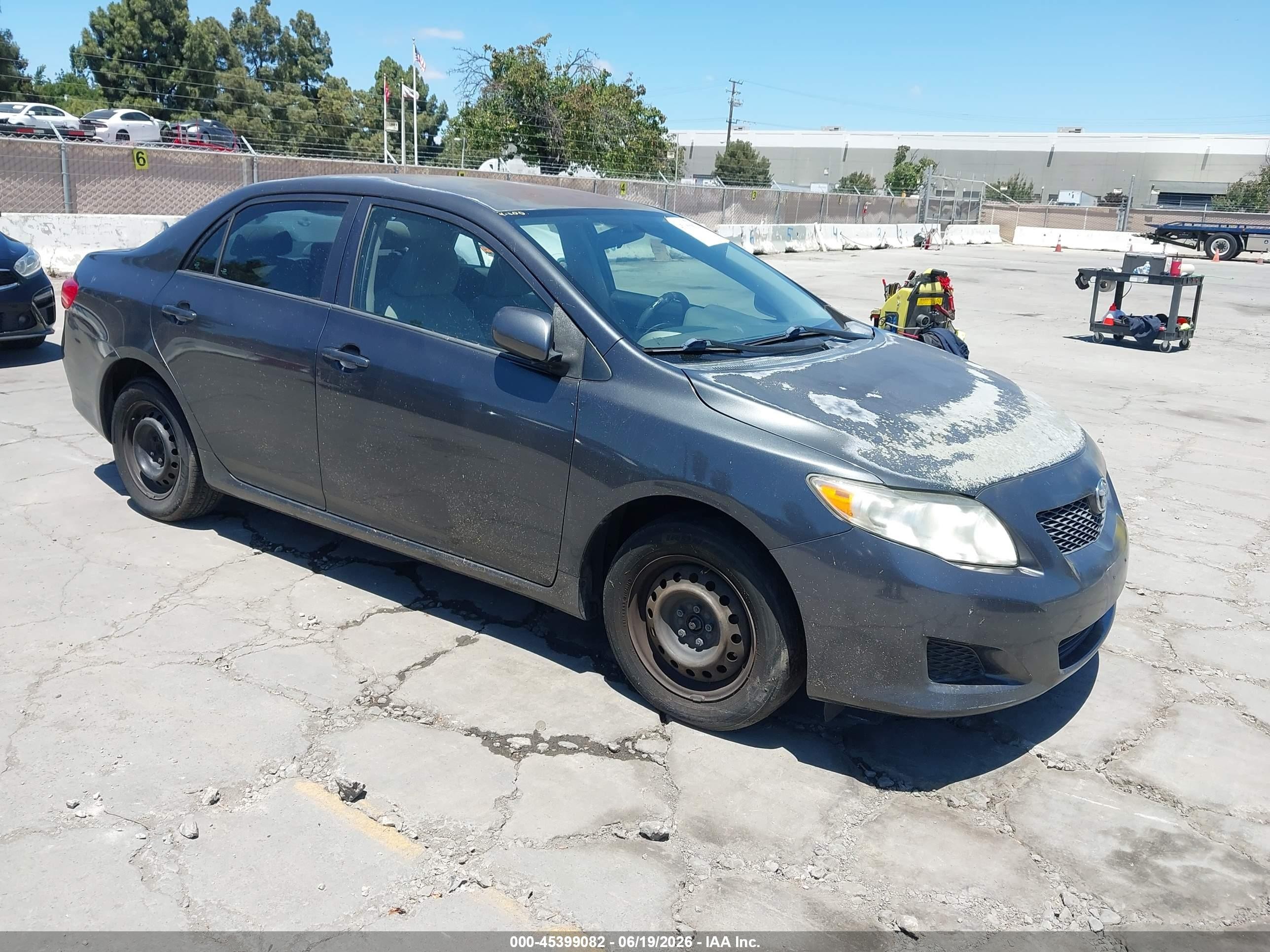 2010 Toyota Corolla Le Gray vin: 1NXBU4EE1AZ218513