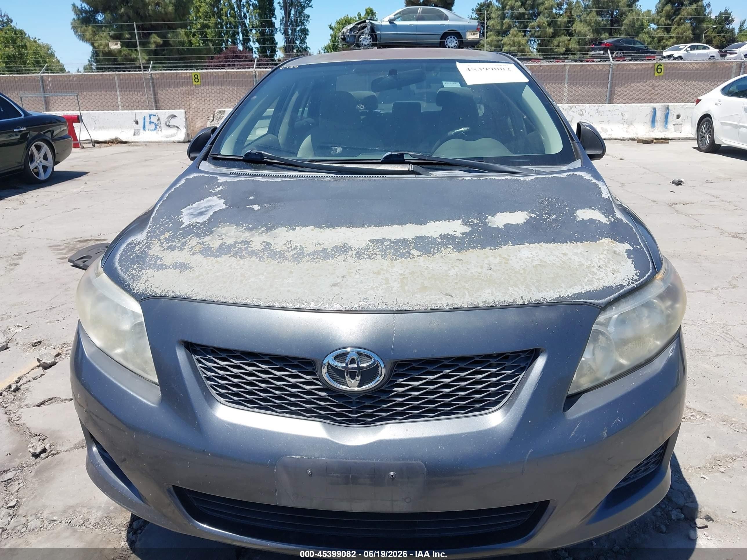 2010 Toyota Corolla Le Gray vin: 1NXBU4EE1AZ218513