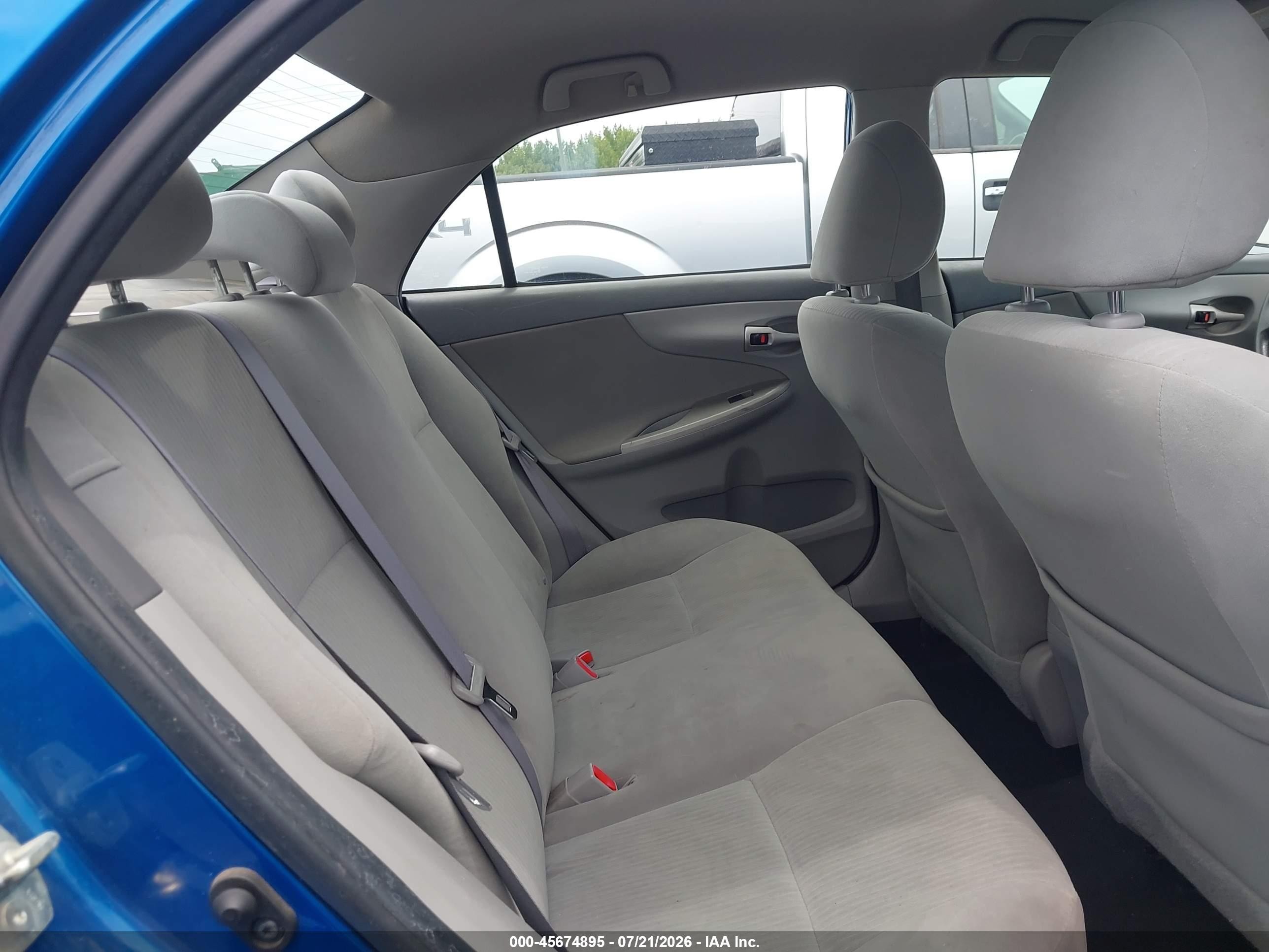 2010 Toyota Corolla Le Blue vin: 1NXBU4EE1AZ222836