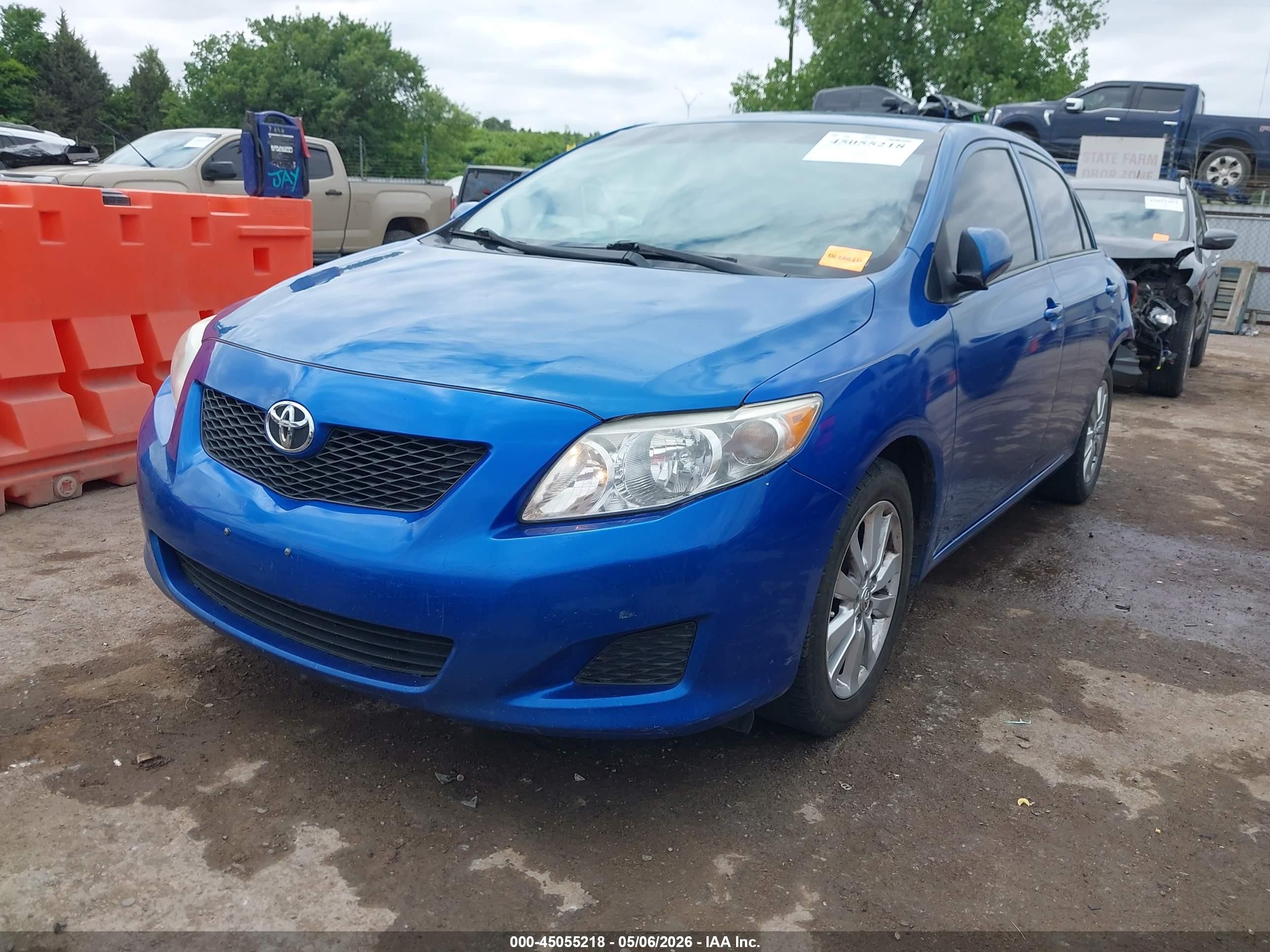 2010 Toyota Corolla Le Blue vin: 1NXBU4EE1AZ228264