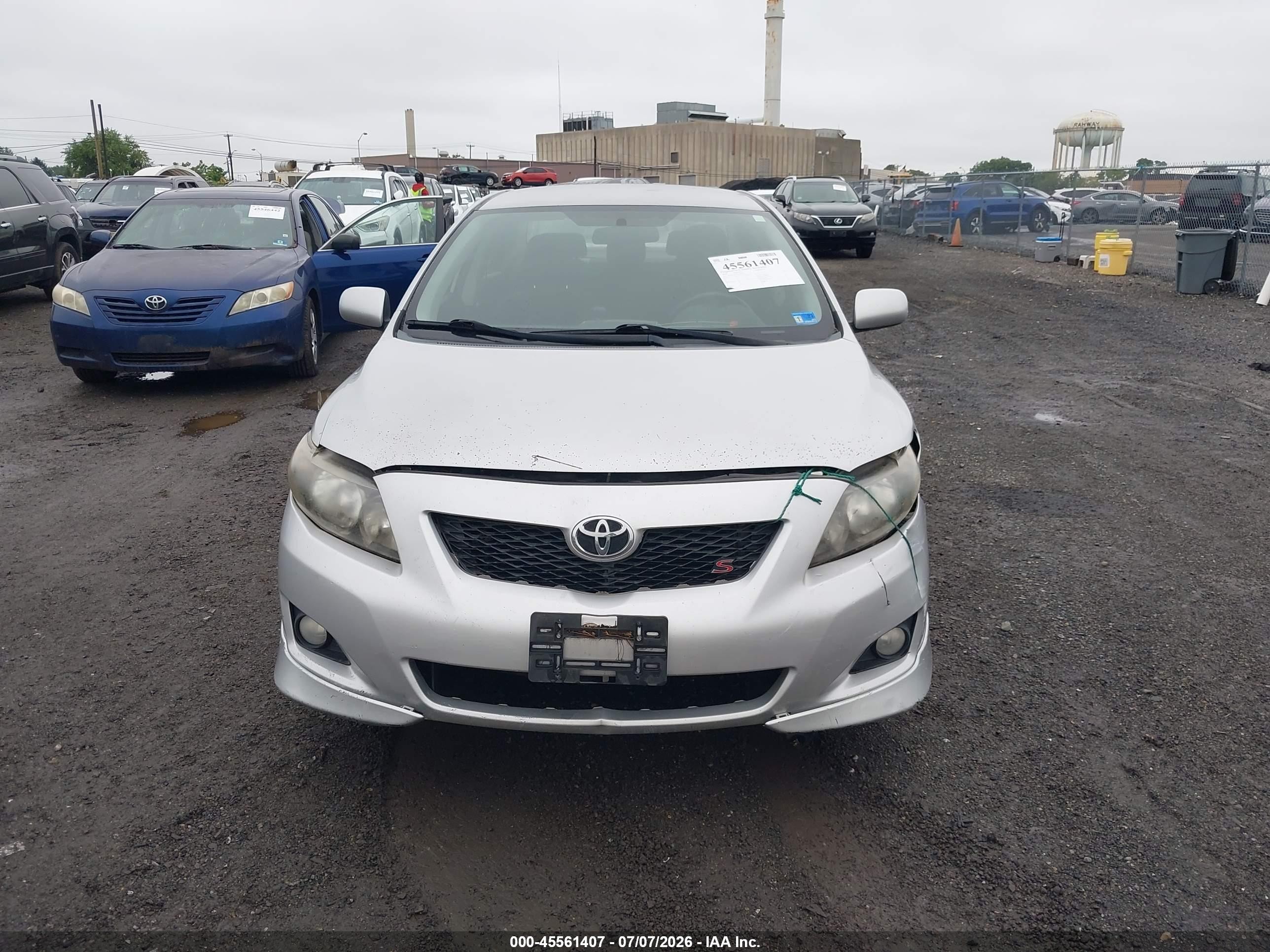 2010 Toyota Corolla S Silver vin: 1NXBU4EE1AZ229432