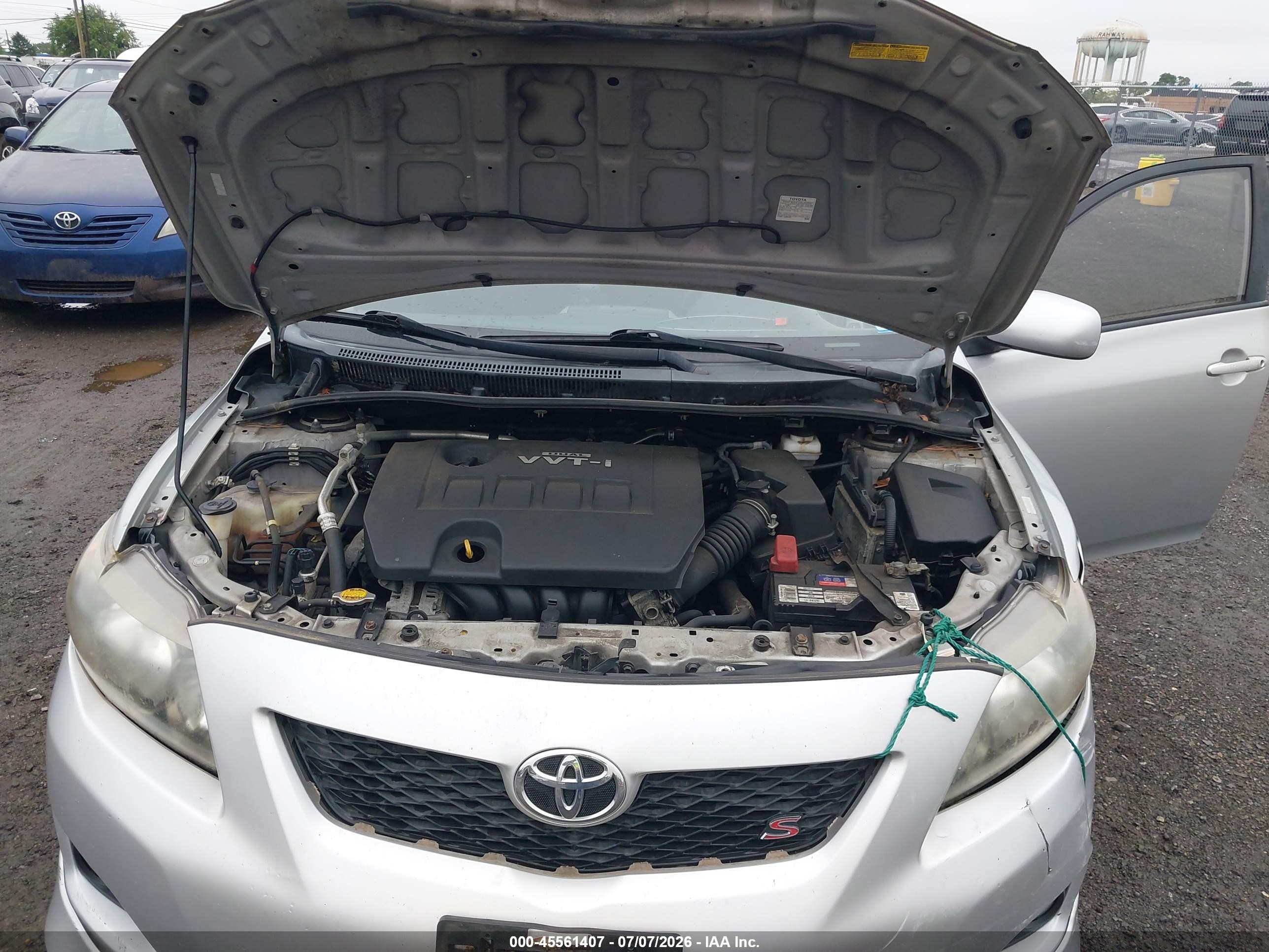 2010 Toyota Corolla S Silver vin: 1NXBU4EE1AZ229432