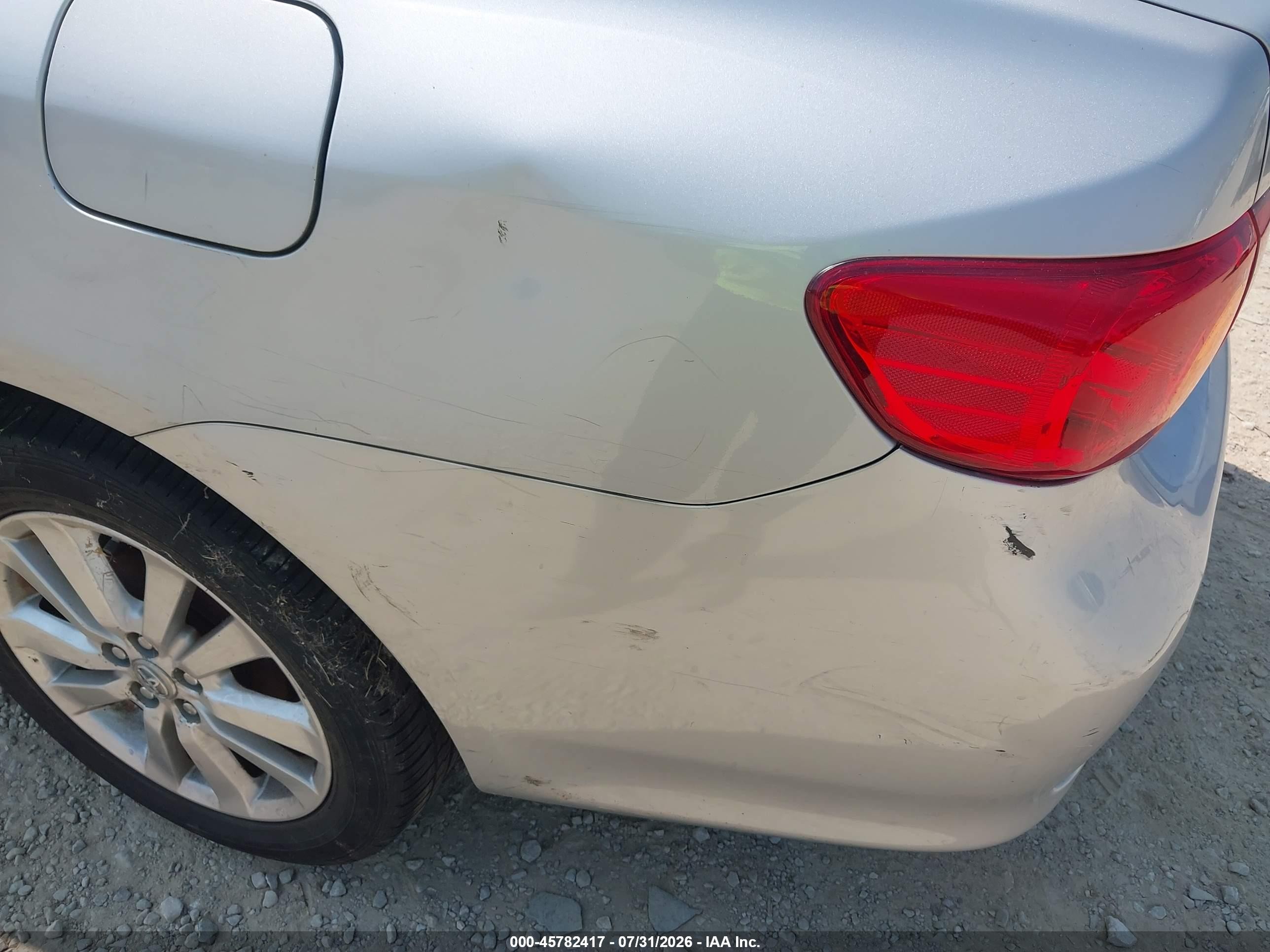 2010 Toyota Corolla Le Silver vin: 1NXBU4EE1AZ232184