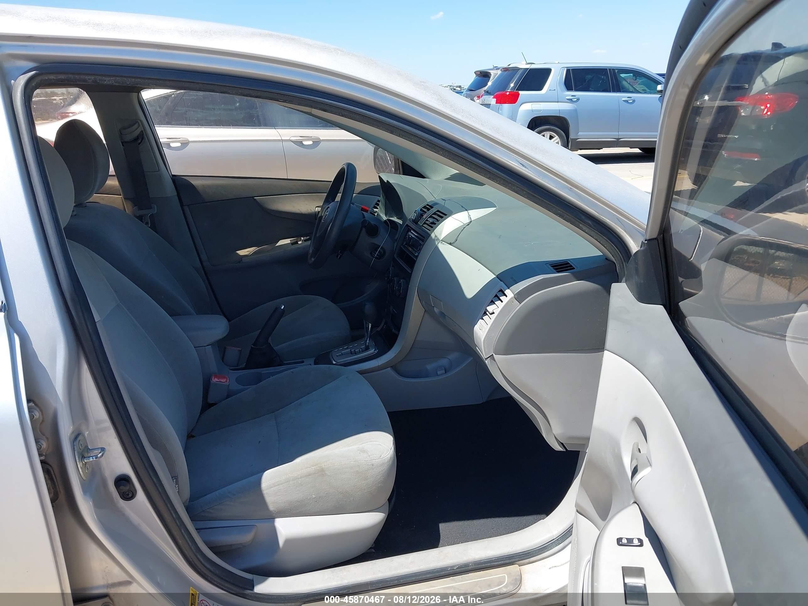 2010 Toyota Corolla Le Серебряный vin: 1NXBU4EE1AZ237174