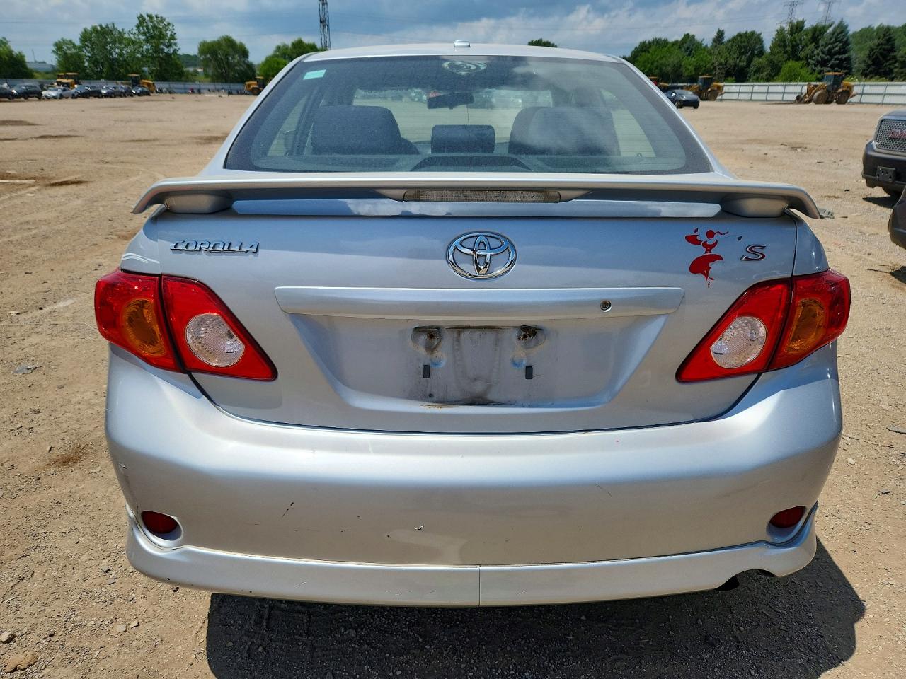2010 Toyota Corolla S Silver vin: 1NXBU4EE1AZ241032