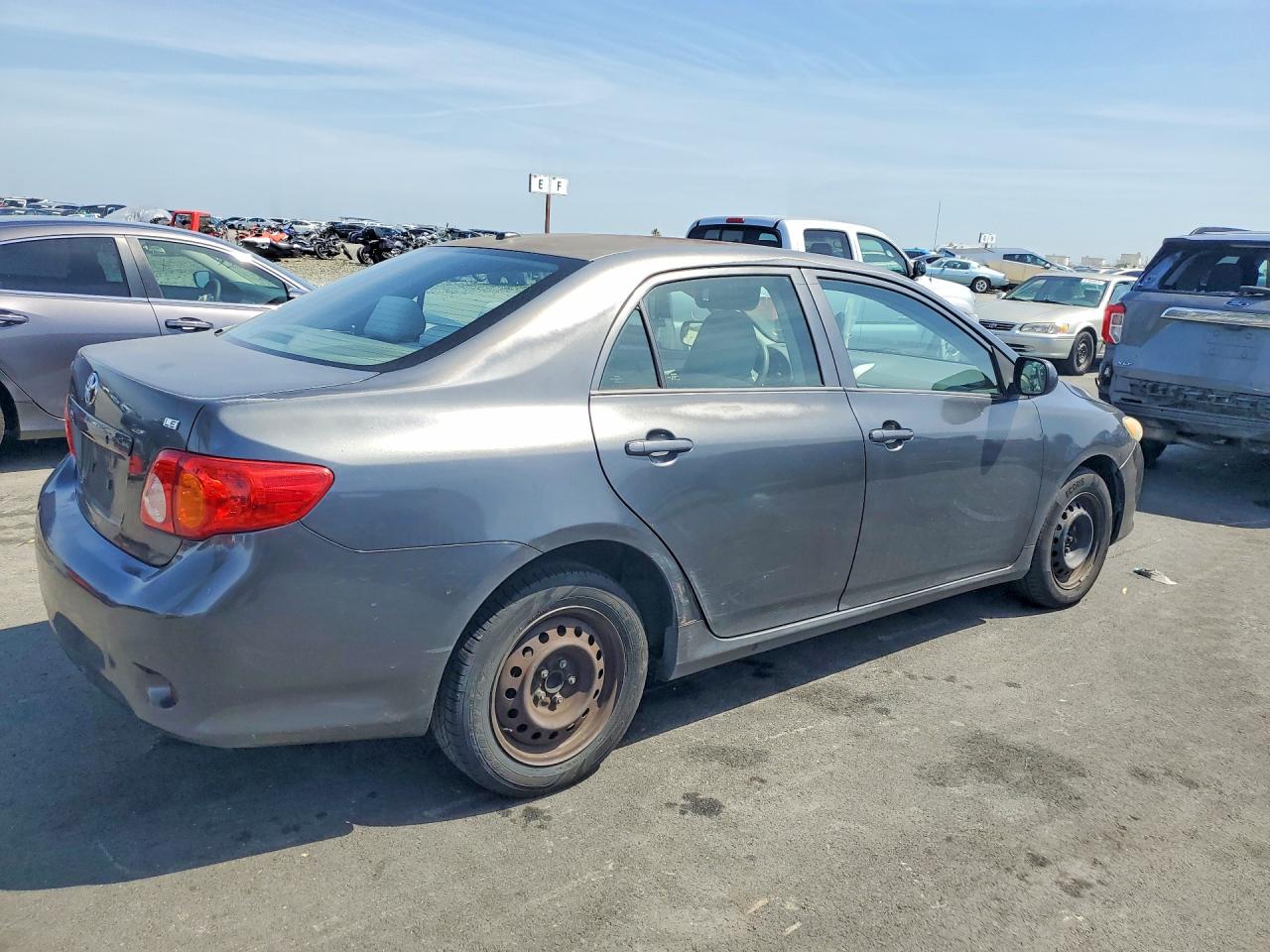 2010 Toyota Corolla Le Gray vin: 1NXBU4EE1AZ264651