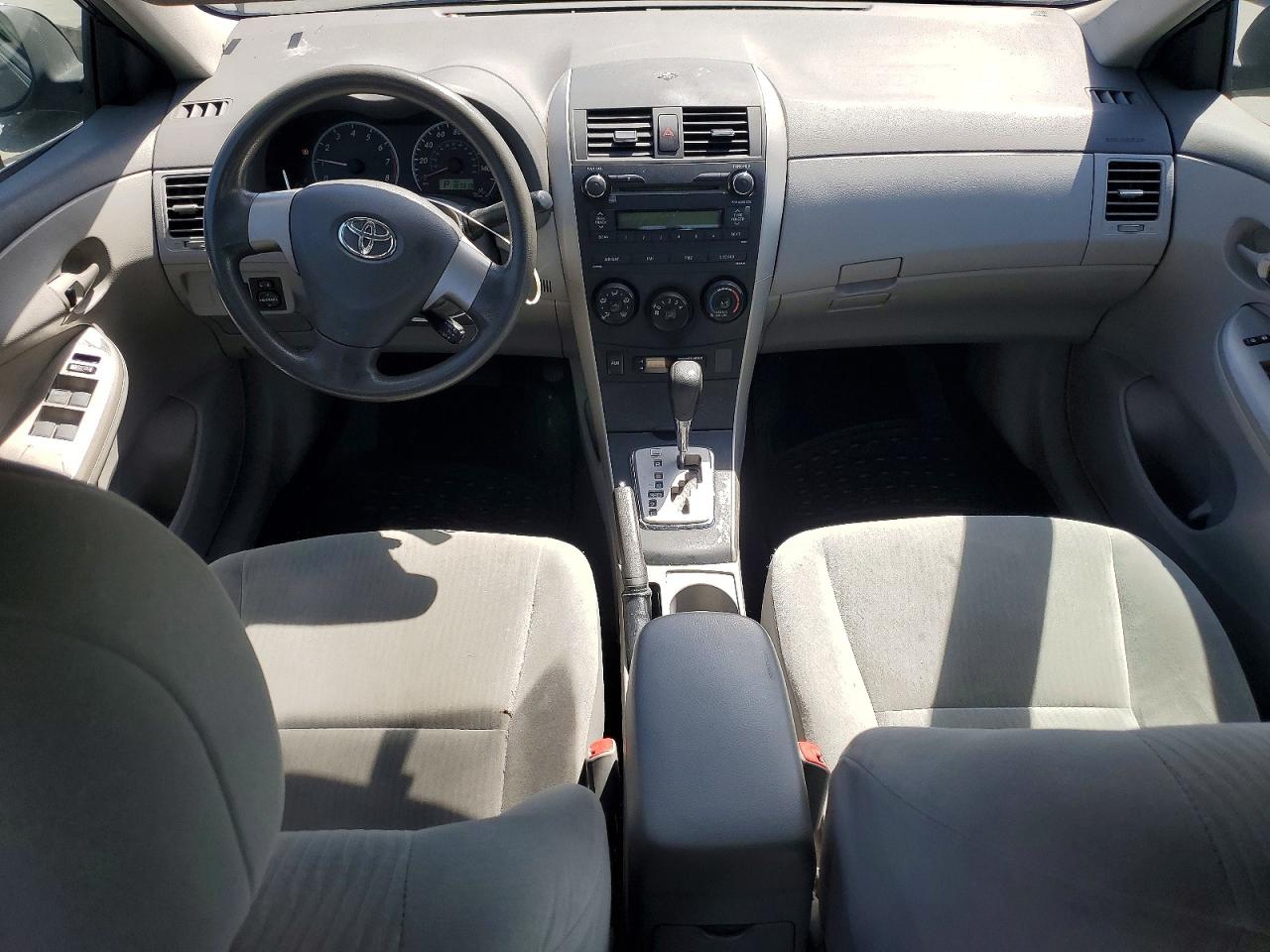 2010 Toyota Corolla Le Gray vin: 1NXBU4EE1AZ264651