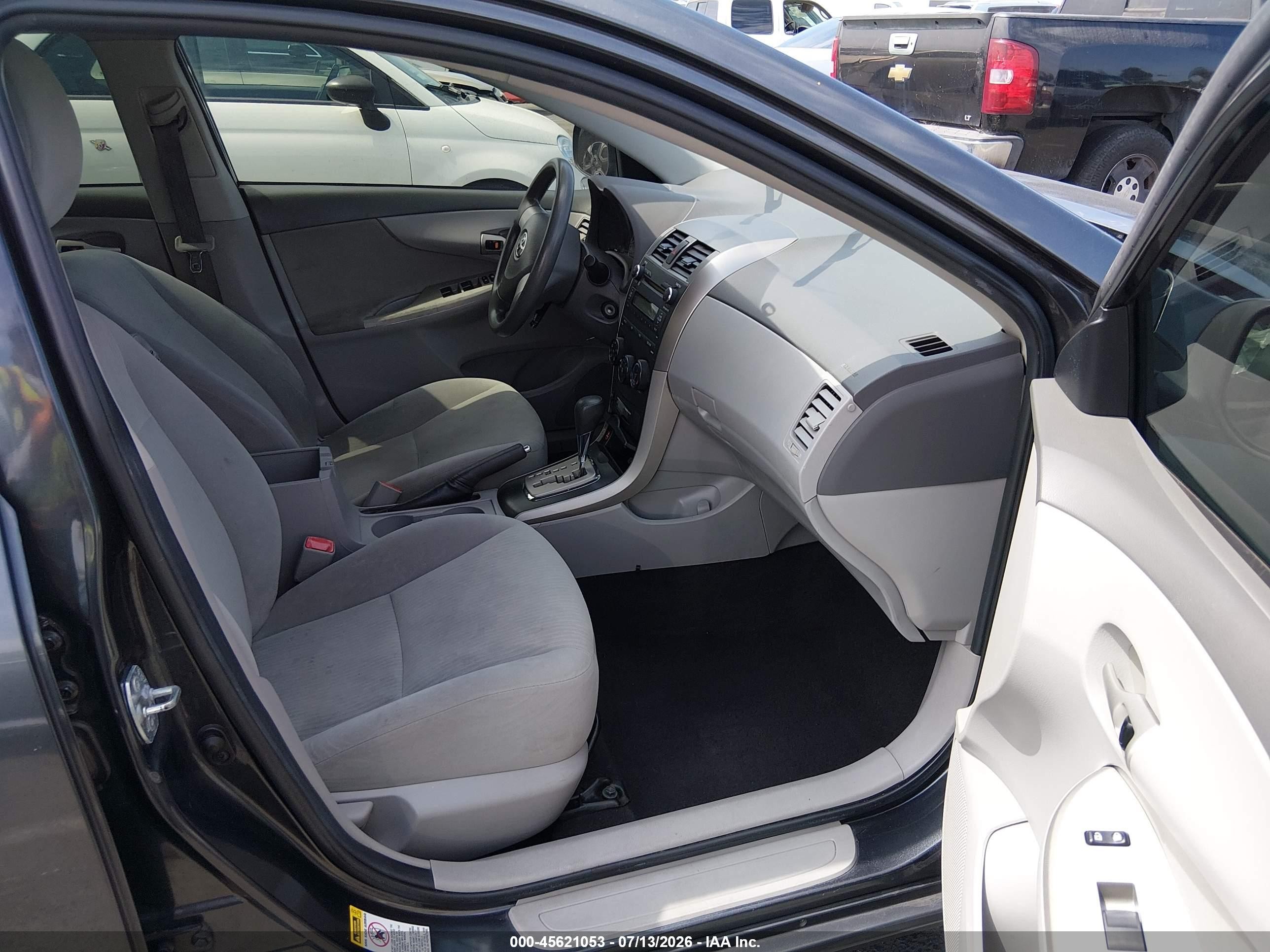 2010 Toyota Corolla Le Gray vin: 1NXBU4EE1AZ264682