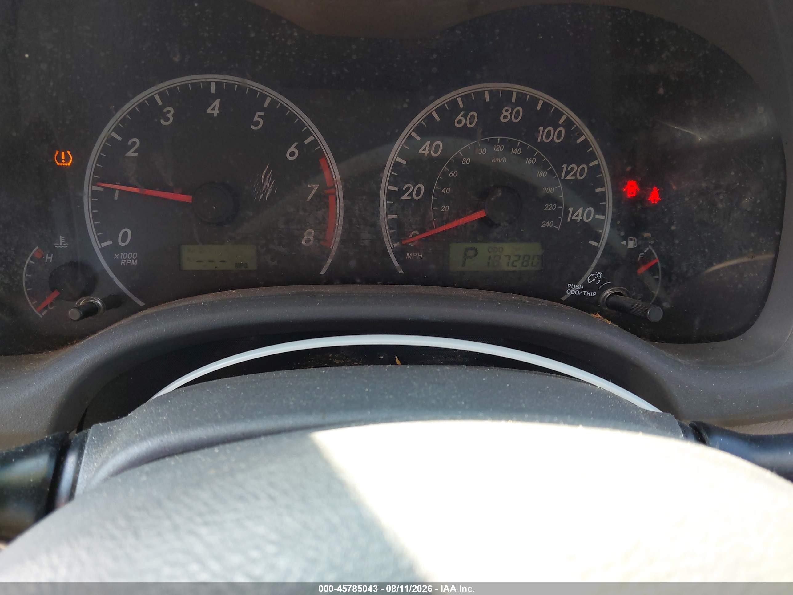 2010 Toyota Corolla Le Красный vin: 1NXBU4EE1AZ276248
