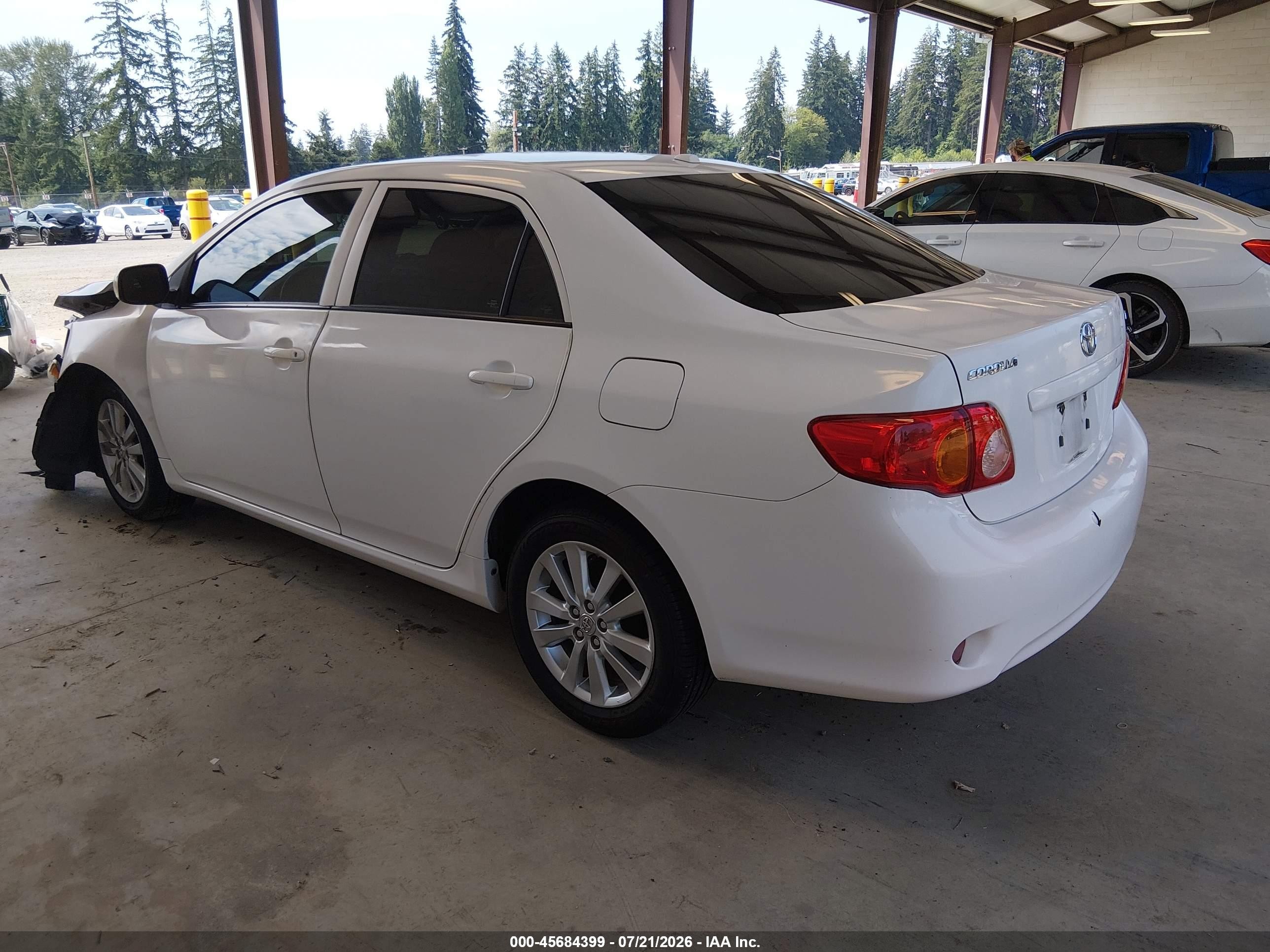 2010 Toyota Corolla Le White vin: 1NXBU4EE1AZ305151