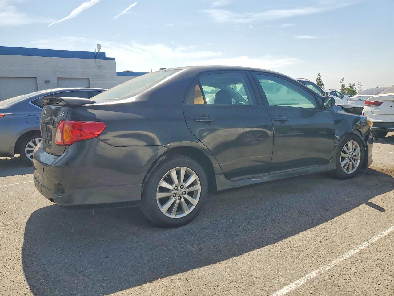 2010 Toyota Corolla S Угольный vin: 1NXBU4EE1AZ335783