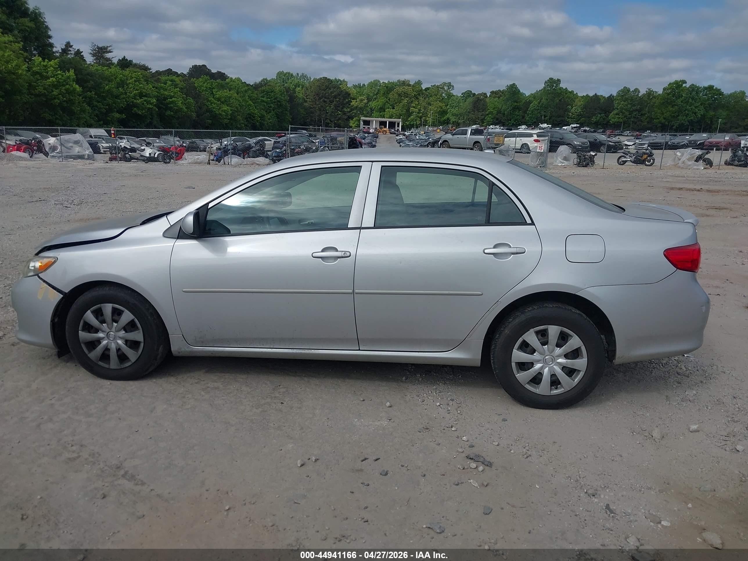 2010 Toyota Corolla Le Gray vin: 1NXBU4EE1AZ344757