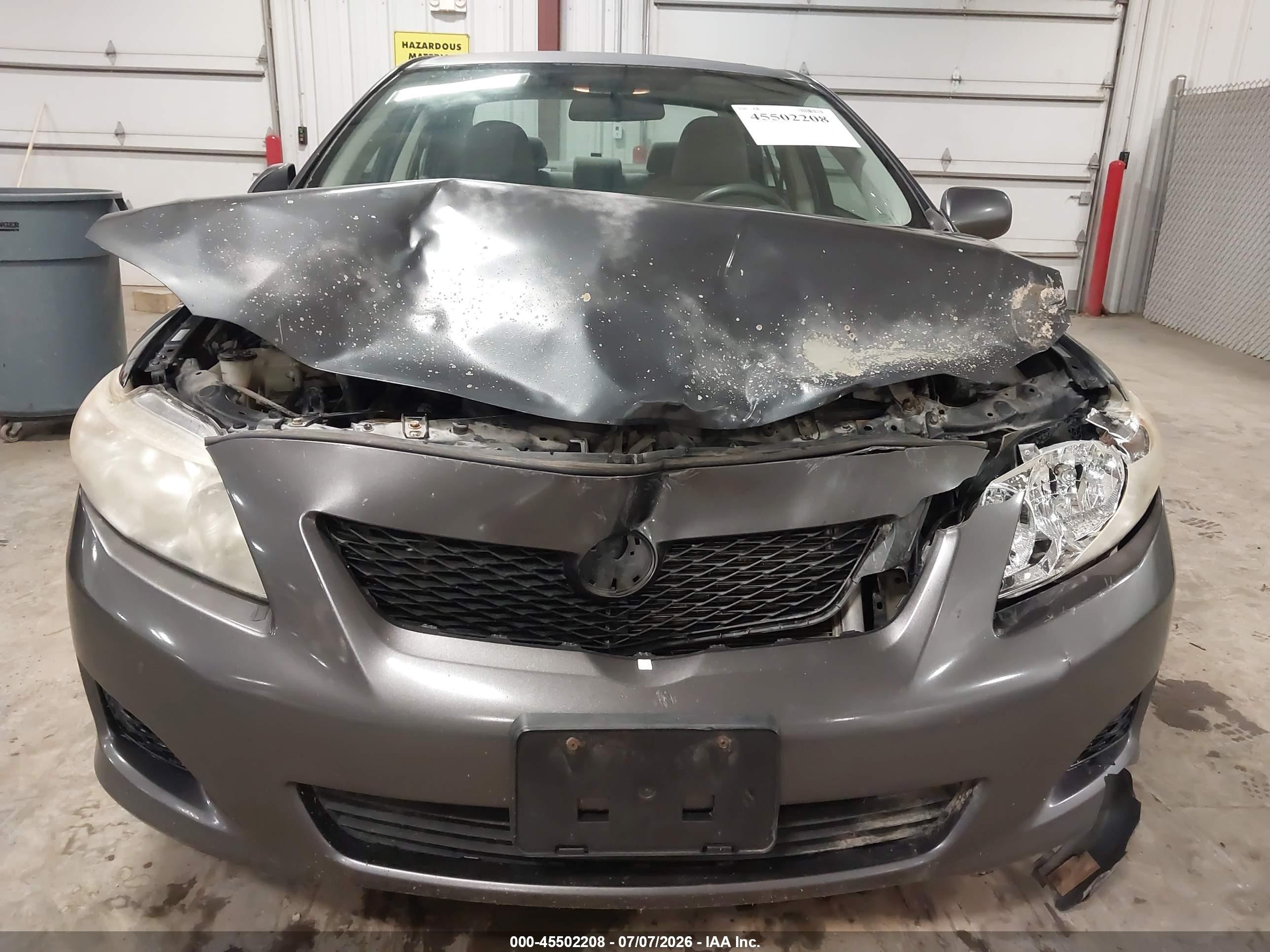 2010 Toyota Corolla Le Gray vin: 1NXBU4EE1AZ368024