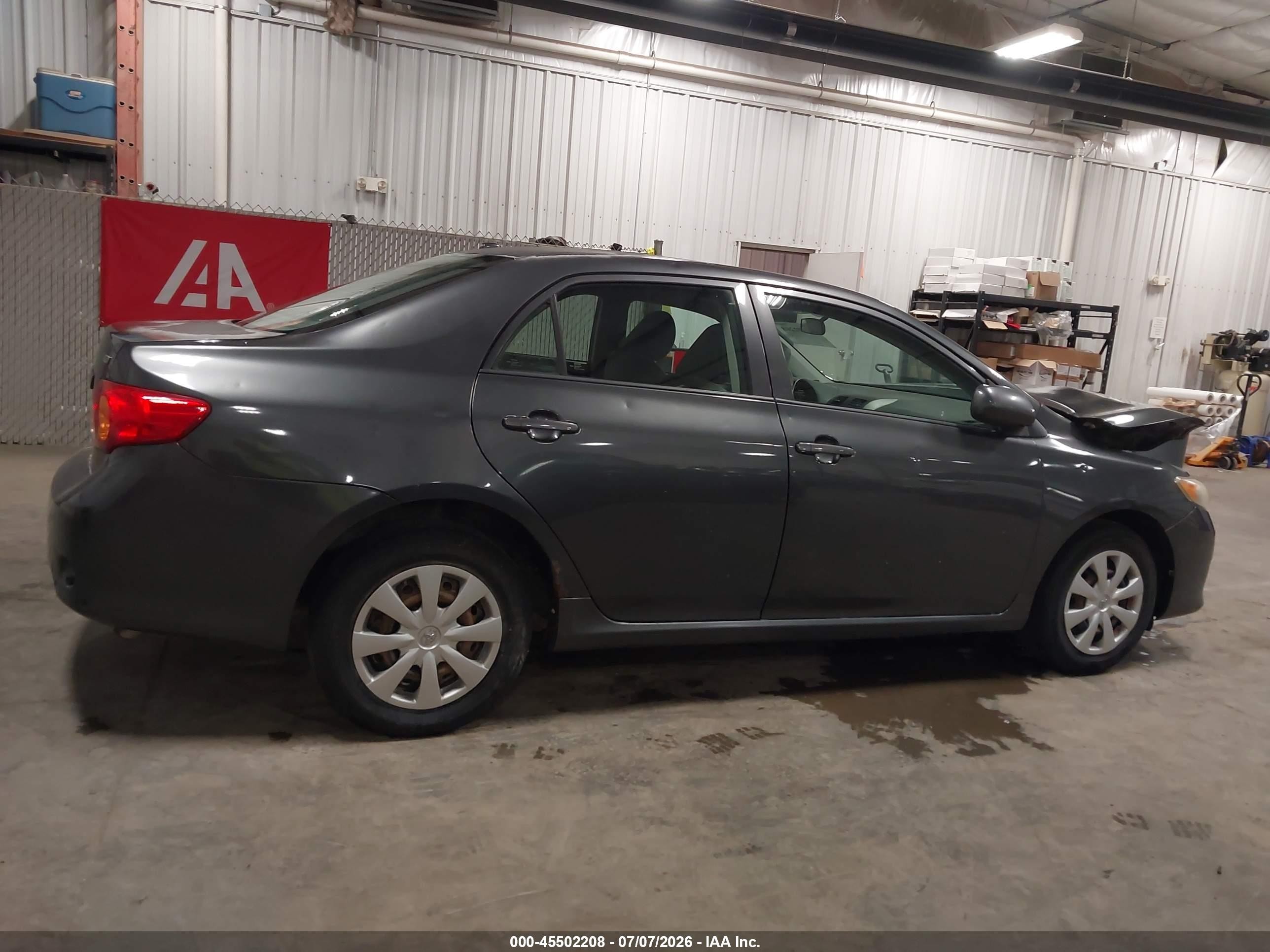 2010 Toyota Corolla Le Gray vin: 1NXBU4EE1AZ368024