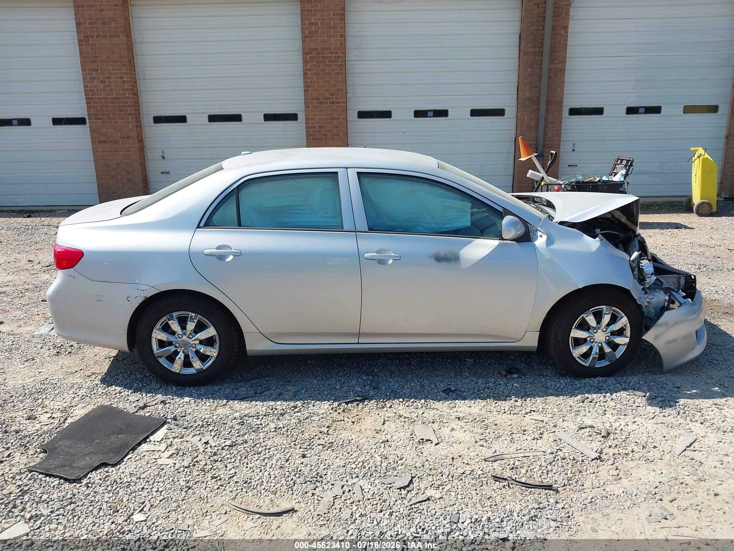 2010 Toyota Corolla Le Серебряный vin: 1NXBU4EE1AZ368198