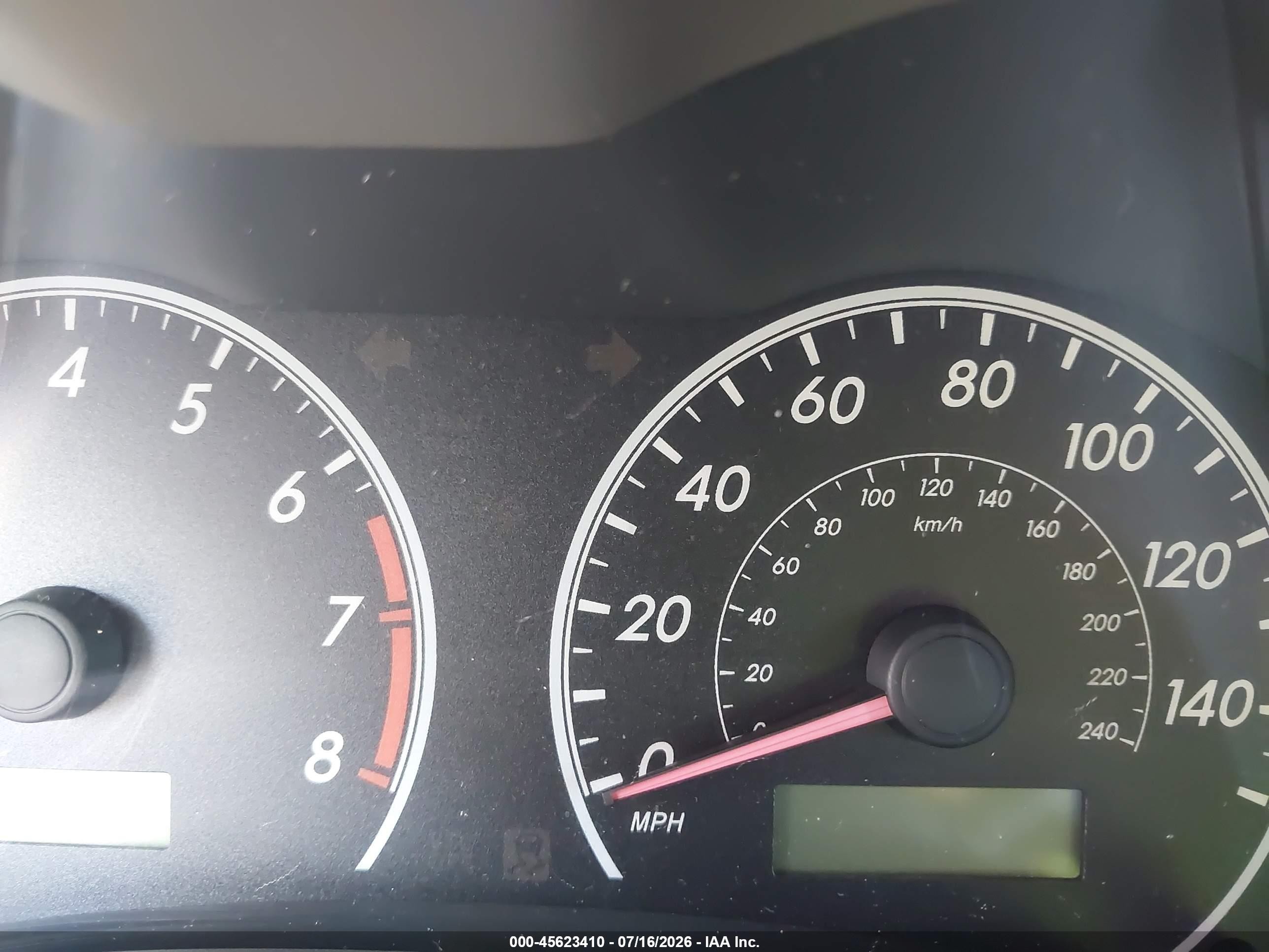 2010 Toyota Corolla Le Серебряный vin: 1NXBU4EE1AZ368198
