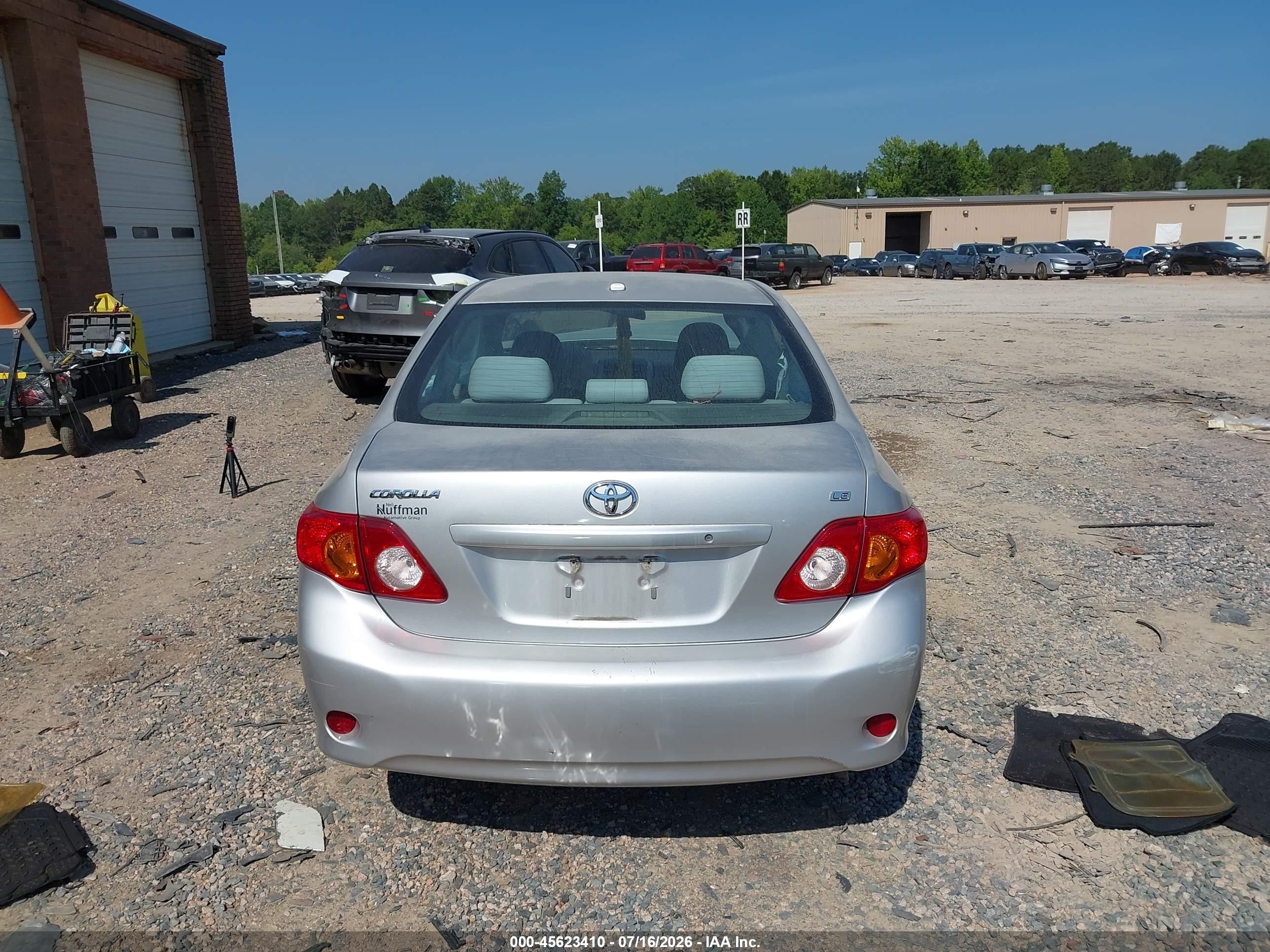 2010 Toyota Corolla Le Серебряный vin: 1NXBU4EE1AZ368198