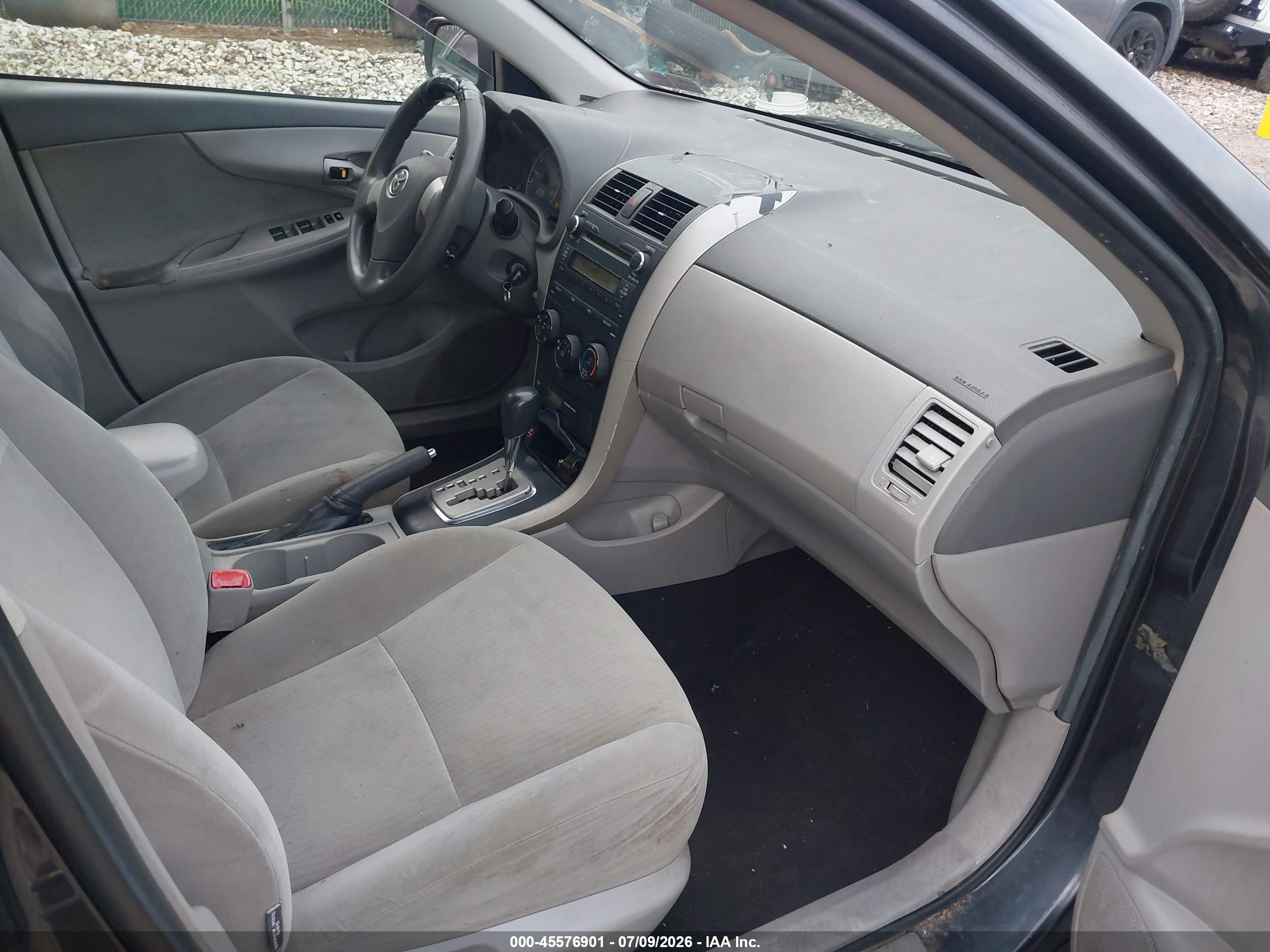 2010 Toyota Corolla Le Gray vin: 1NXBU4EE1AZ381016