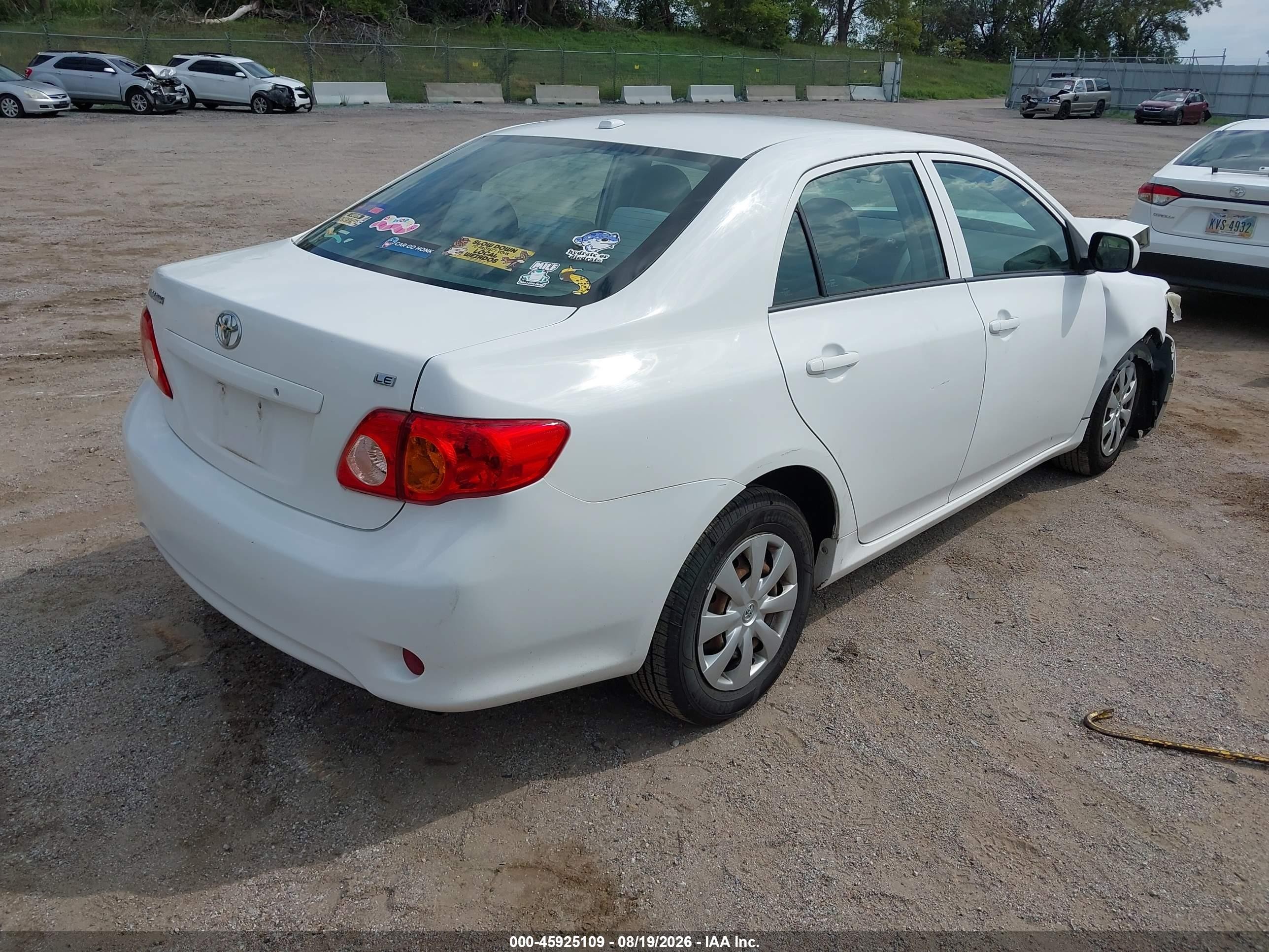 2010 Toyota Corolla Le Белый vin: 1NXBU4EE1AZ381694