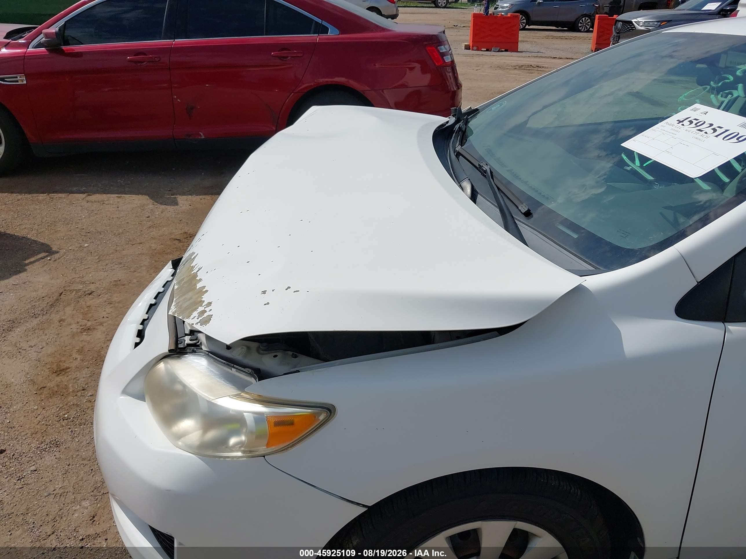 2010 Toyota Corolla Le Белый vin: 1NXBU4EE1AZ381694