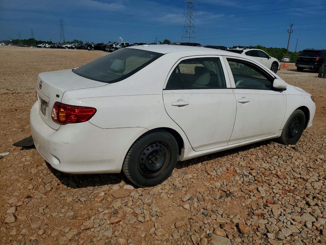 2010 Toyota Corolla Le White vin: 1NXBU4EE1AZ386247