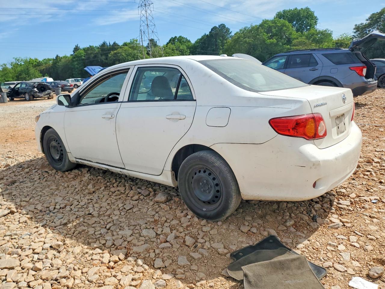 2010 Toyota Corolla Le White vin: 1NXBU4EE1AZ386247